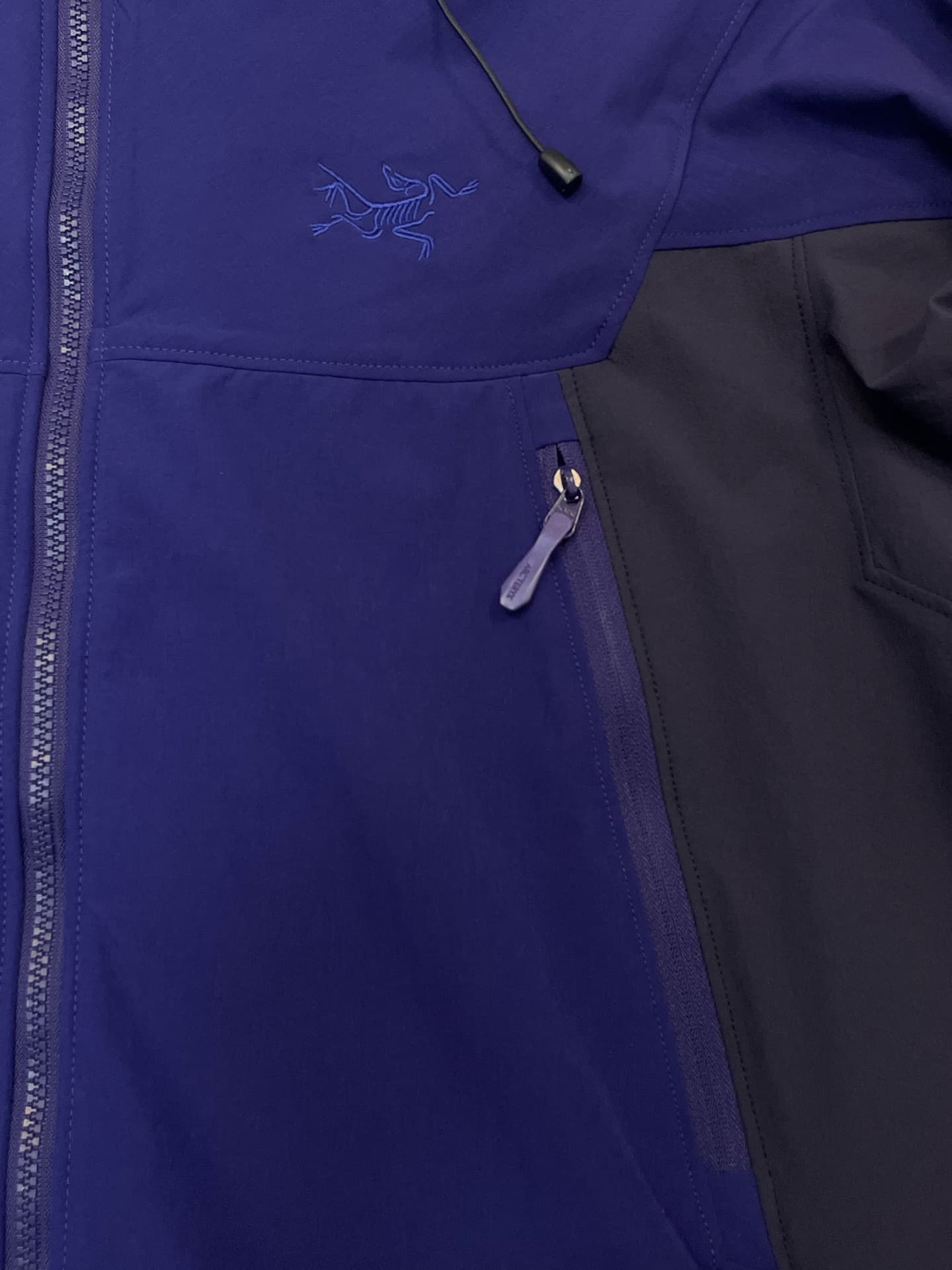 C12539 ARCTERYX | Arcteryx Soft-shell windbreaker for rock climbing and hiking — image 5