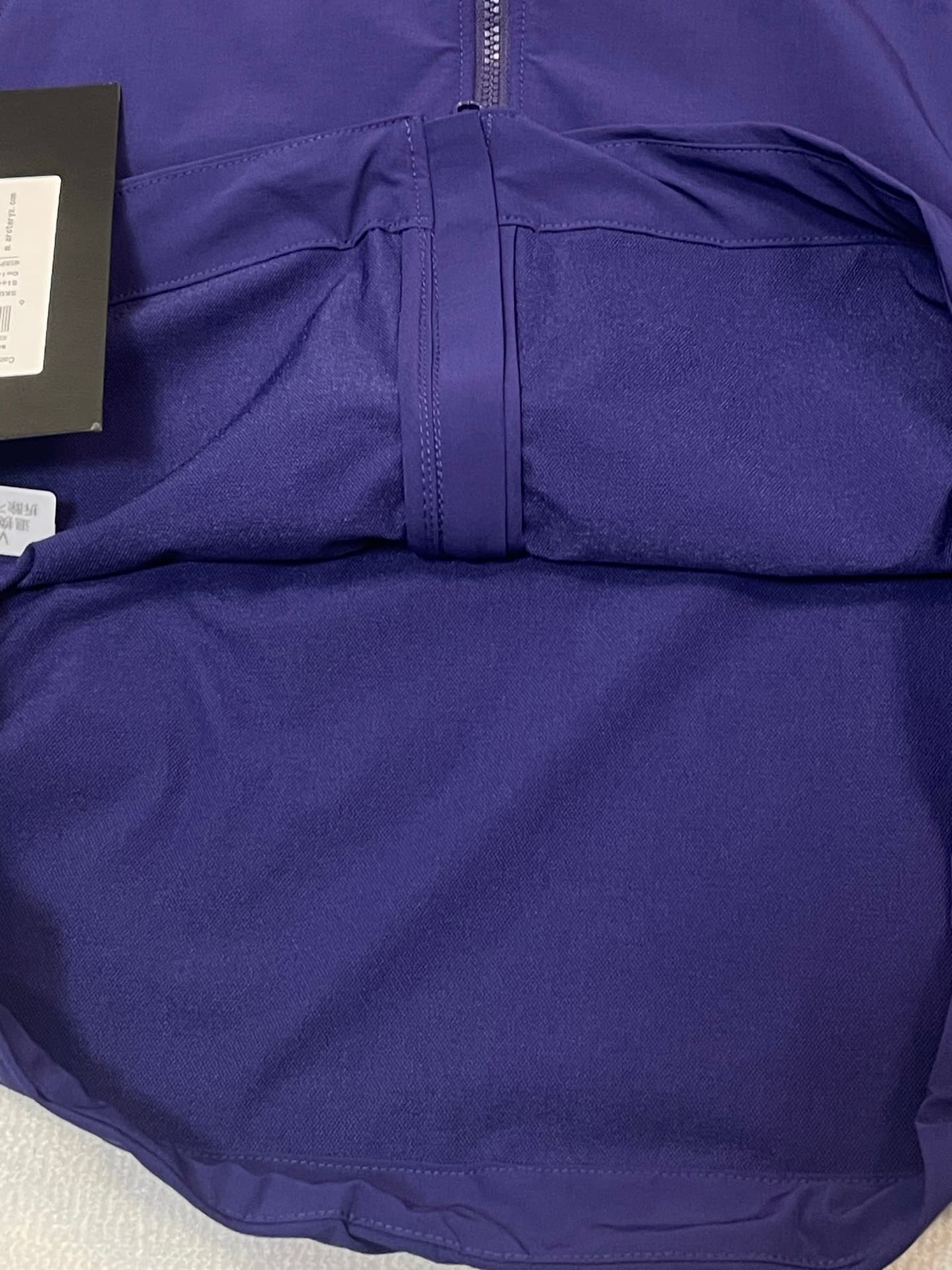 C12539 ARCTERYX | Arcteryx Soft-shell windbreaker for rock climbing and hiking — image 8