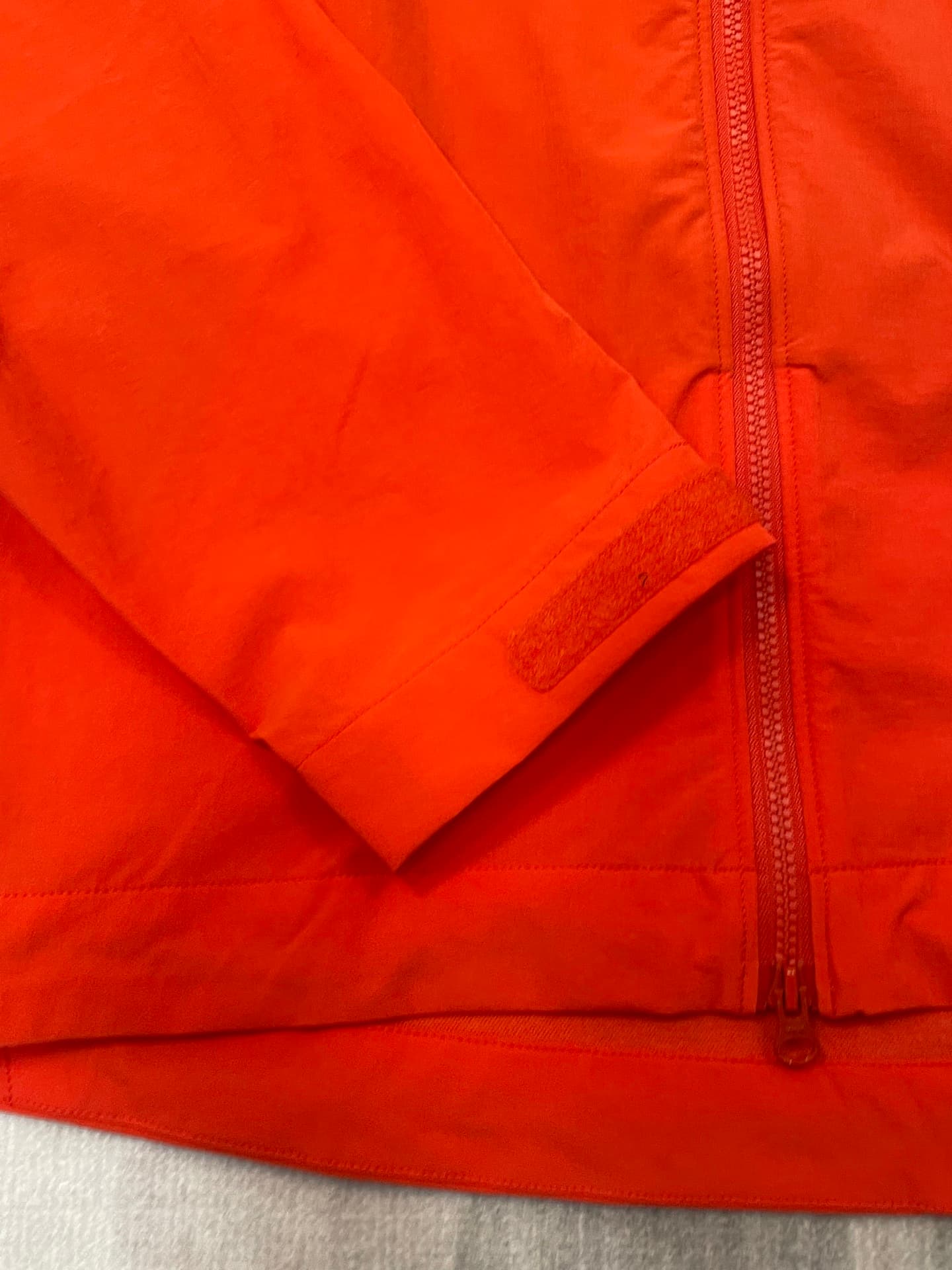 C12538 ARCTERYX | Arcteryx Soft-shell windbreaker for rock climbing and hiking — image 6