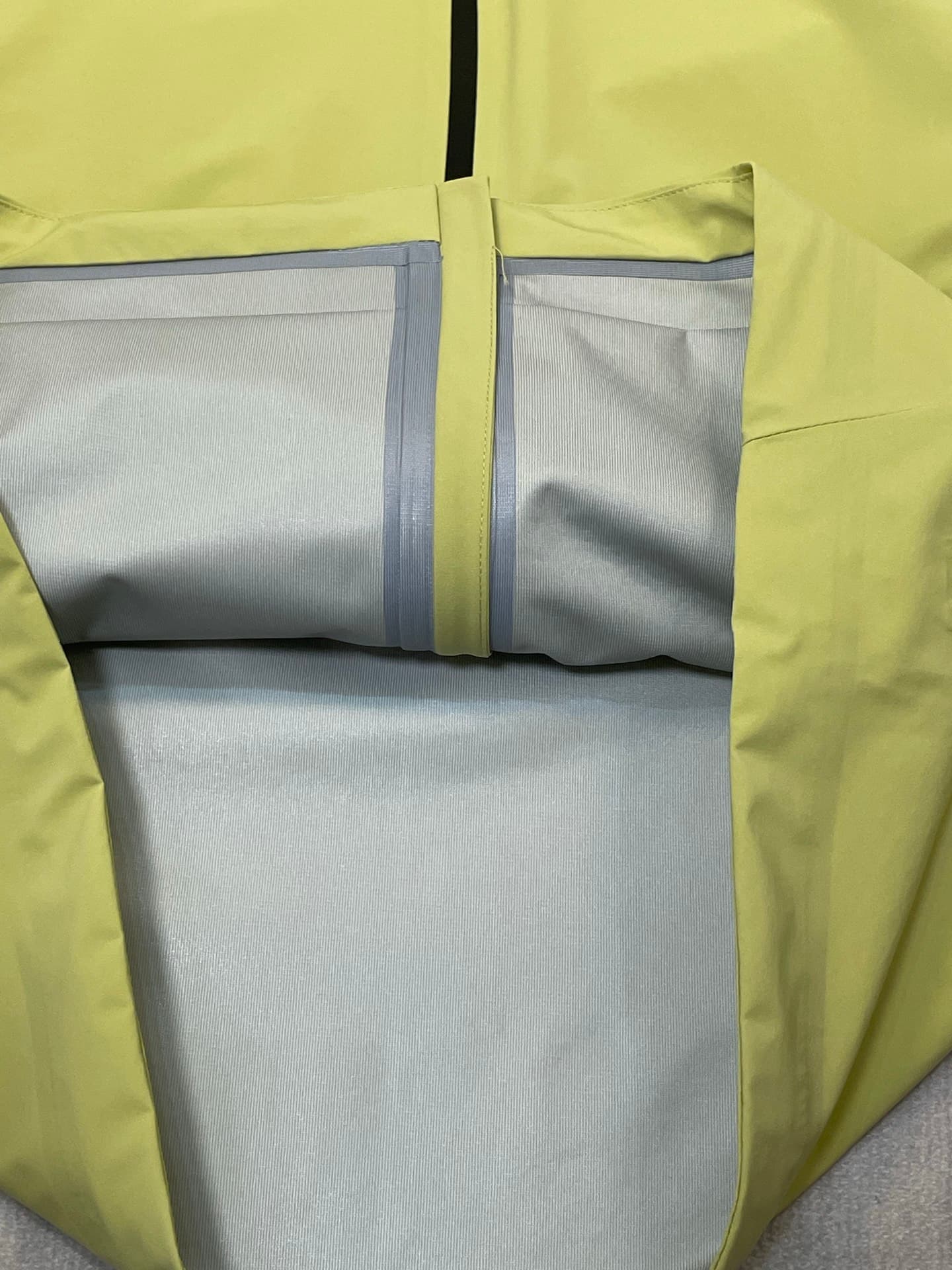 C12534 Descente DESCENTE windproof, waterproof, comfortable caped outdoor jacket; suitable for men and women — image 8
