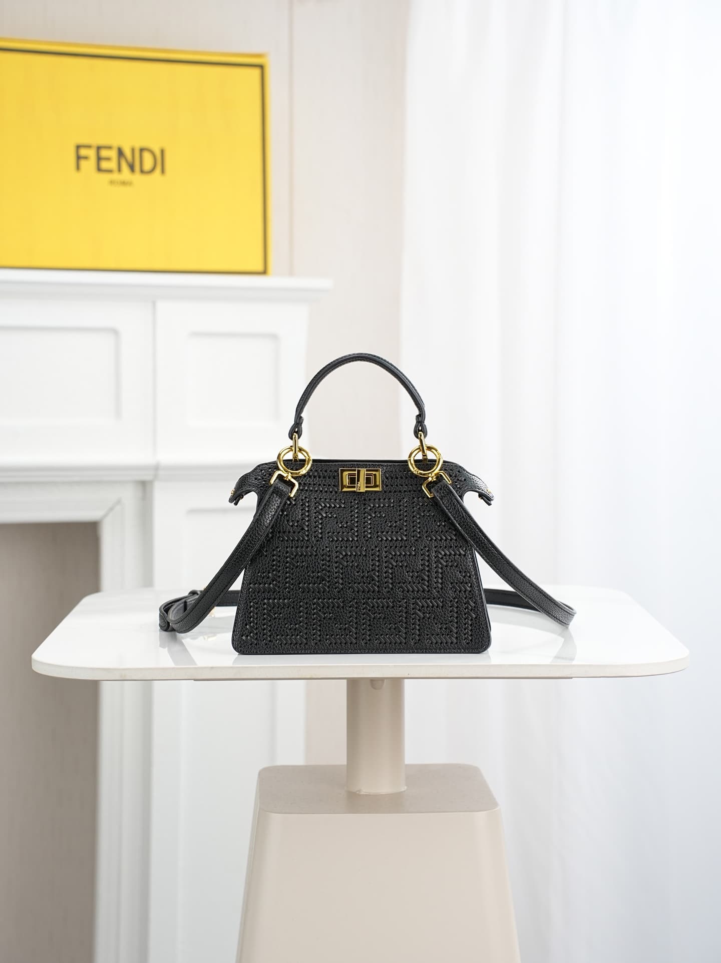 C2887 ～Model 33208 ✨ This iconic peekaboo-style handbag is an ideal compact accessory. It is hand-sewn using the same color scheme as 306, featuring traditional Selleria craftsmanship. 🔥 Made from carefully selected pigeon-gray Cuoio Romano leather, along — image 1