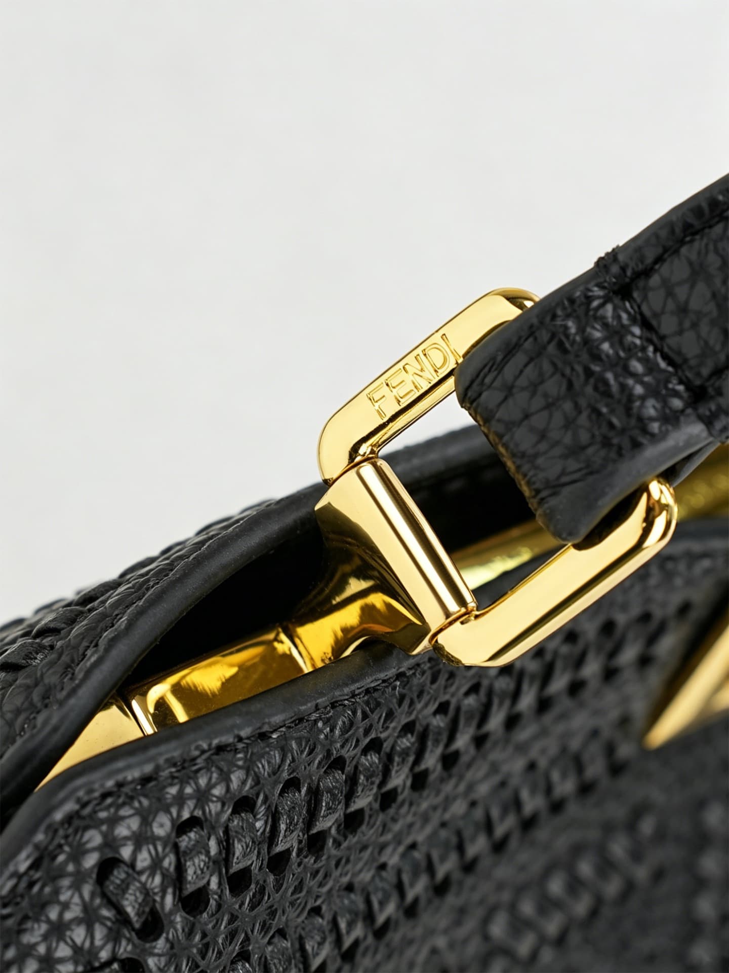 C2887 ～Model 33208 ✨ This iconic peekaboo-style handbag is an ideal compact accessory. It is hand-sewn using the same color scheme as 306, featuring traditional Selleria craftsmanship. 🔥 Made from carefully selected pigeon-gray Cuoio Romano leather, along — image 8