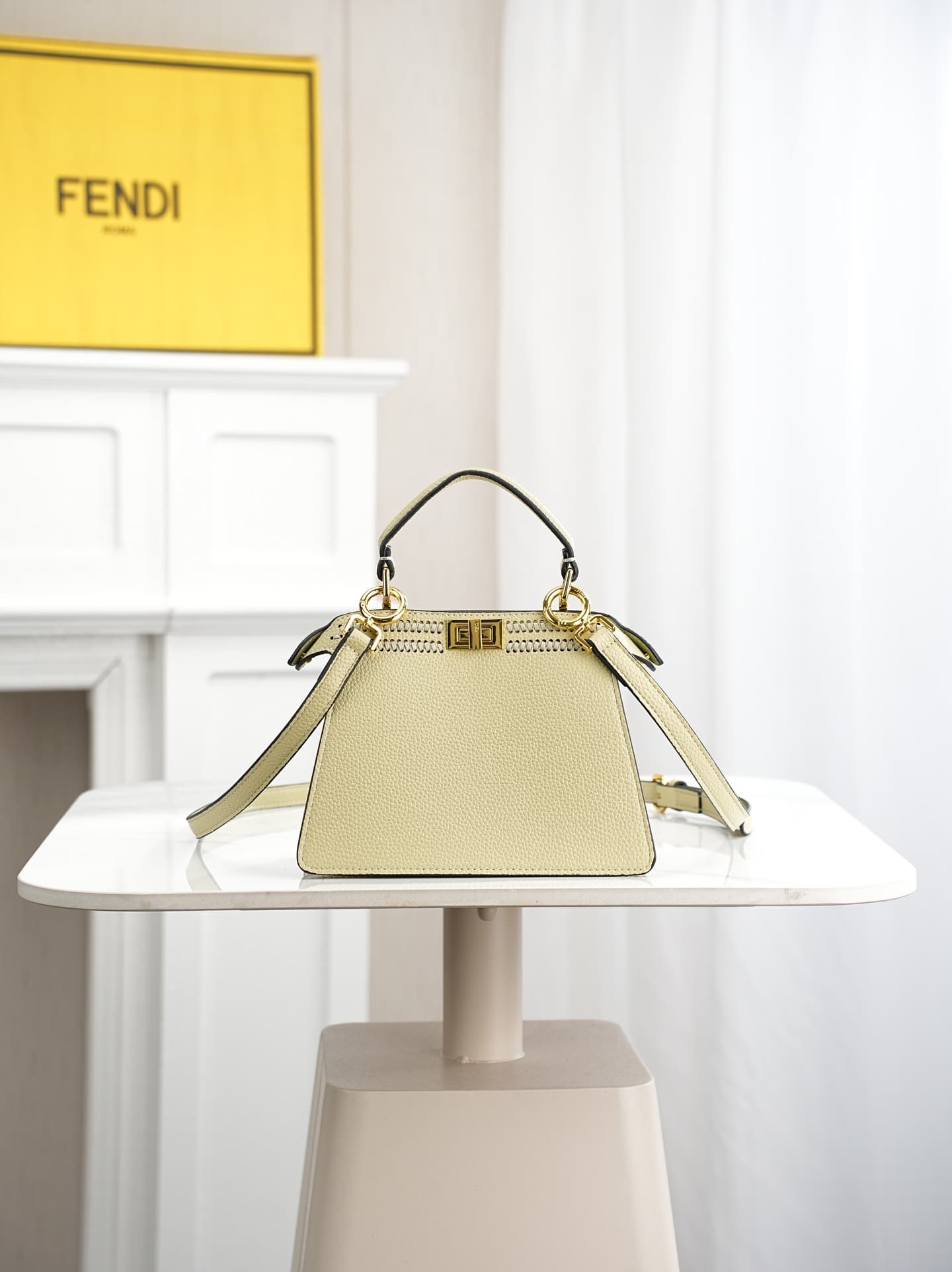 C2884 ～Model 33208 ✨ This iconic peekaboo-style handbag is an ideal compact accessory. It is crafted in the same color scheme as 306, using large-sized stitches with visible stitches, reflecting the traditional Selleria craftsmanship. 🔥 Made from high-qua — image 3