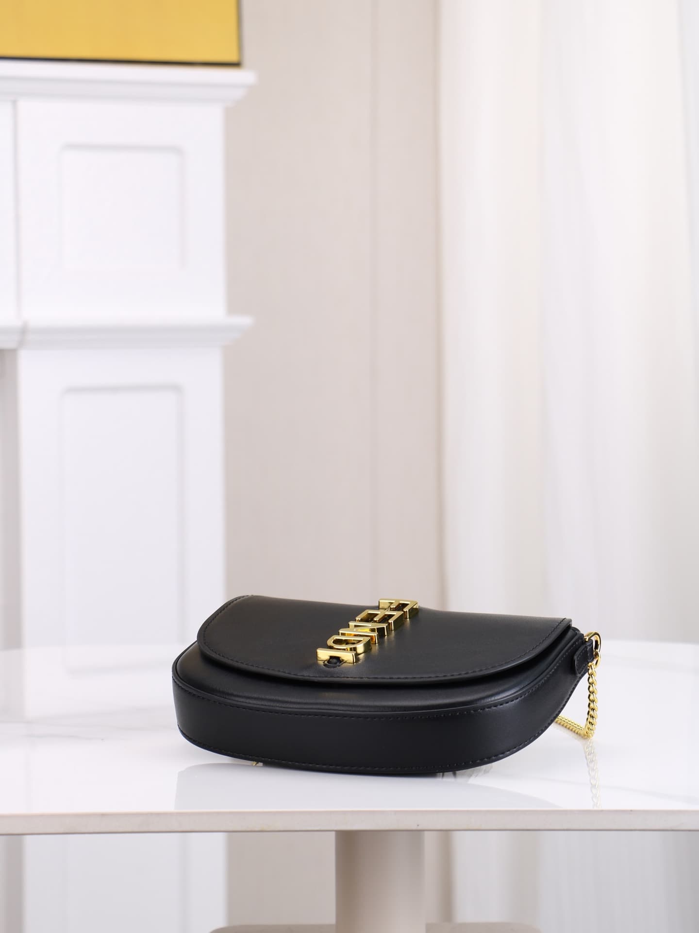 C2878 Model 7758 – a compact and portable design. It comes with a separate card holder, making it also suitable as a wallet. Its small size makes it highly versatile; it’s also easier to use. Dimensions: 21*4*11cm. Model number: 7758 — image 4