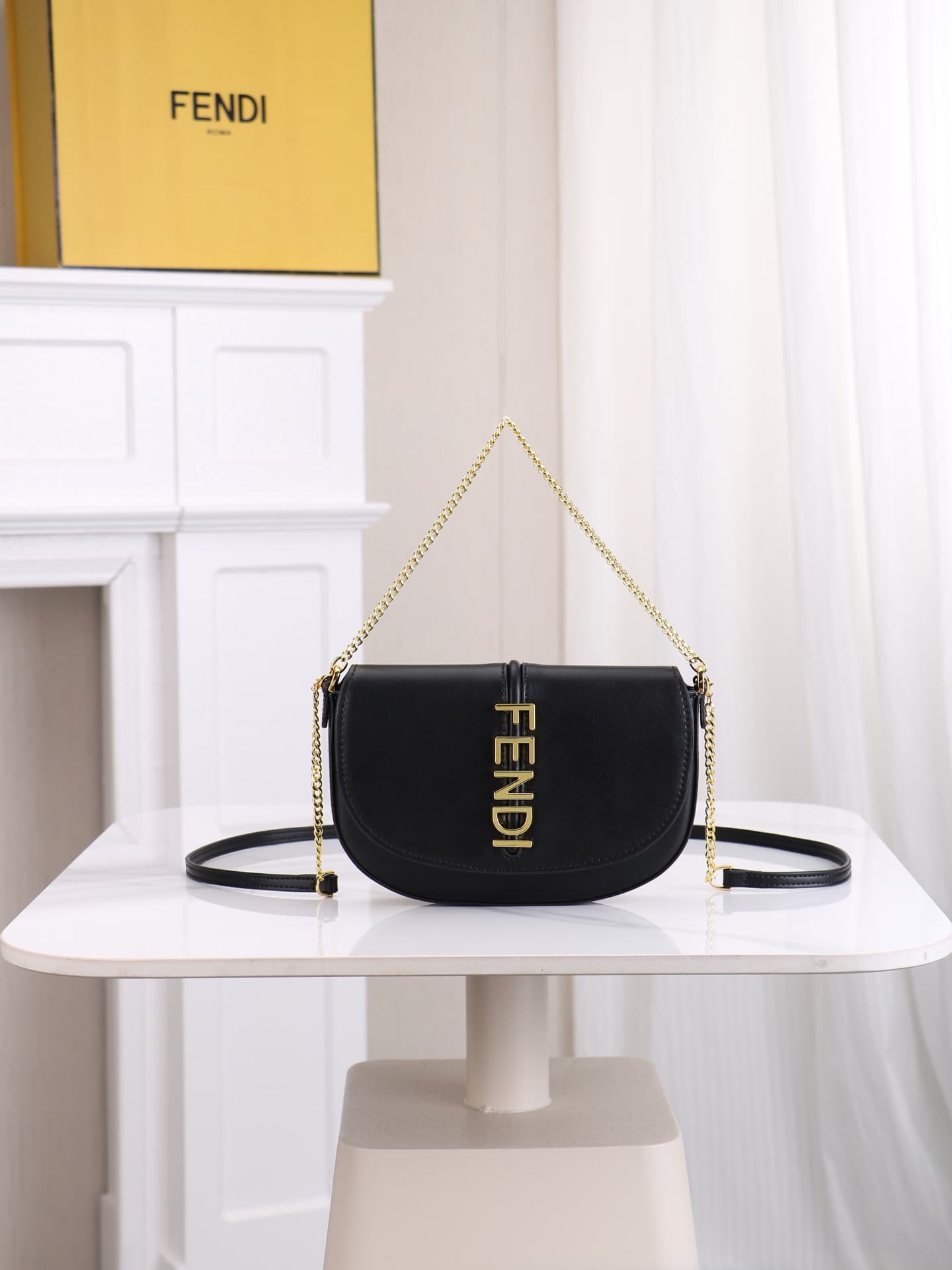 C2878 Model 7758 – a compact and portable design. It comes with a separate card holder, making it also suitable as a wallet. Its small size makes it highly versatile; it’s also easier to use. Dimensions: 21*4*11cm. Model number: 7758 — image 1