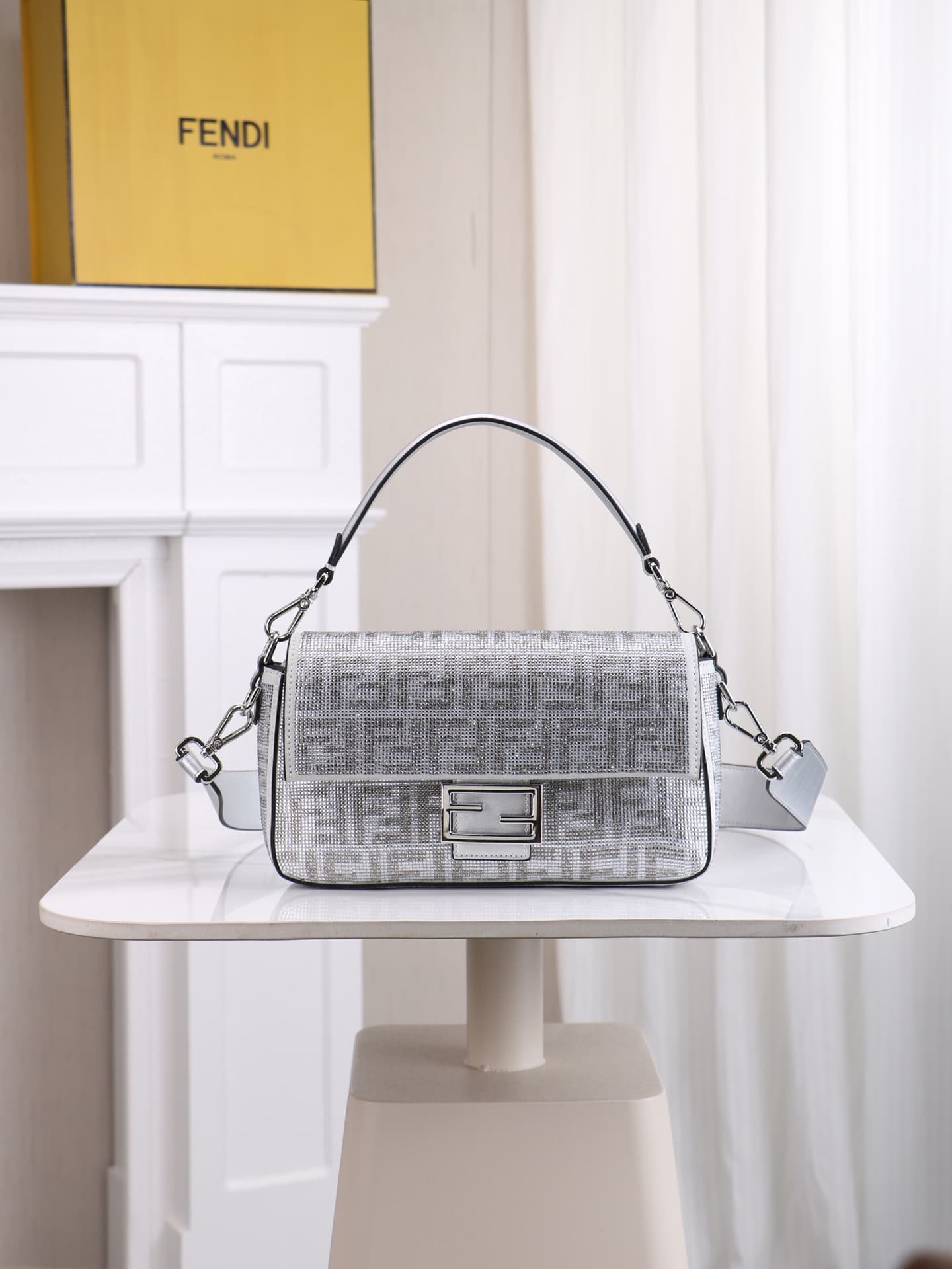 C2879 Model 7731 – Double F💎 diamond crossbody bag — image 1