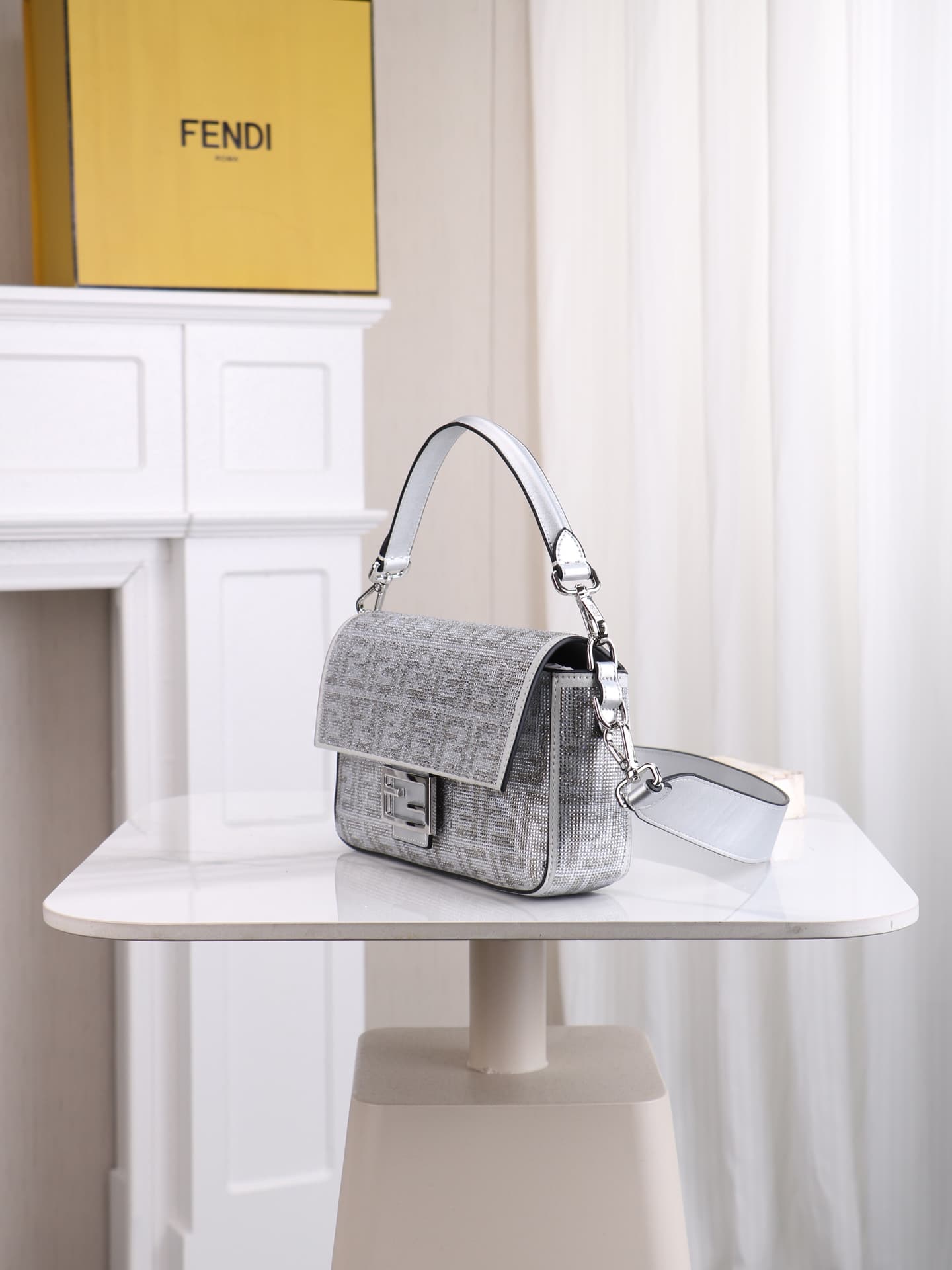 C2879 Model 7731 – Double F💎 diamond crossbody bag — image 4