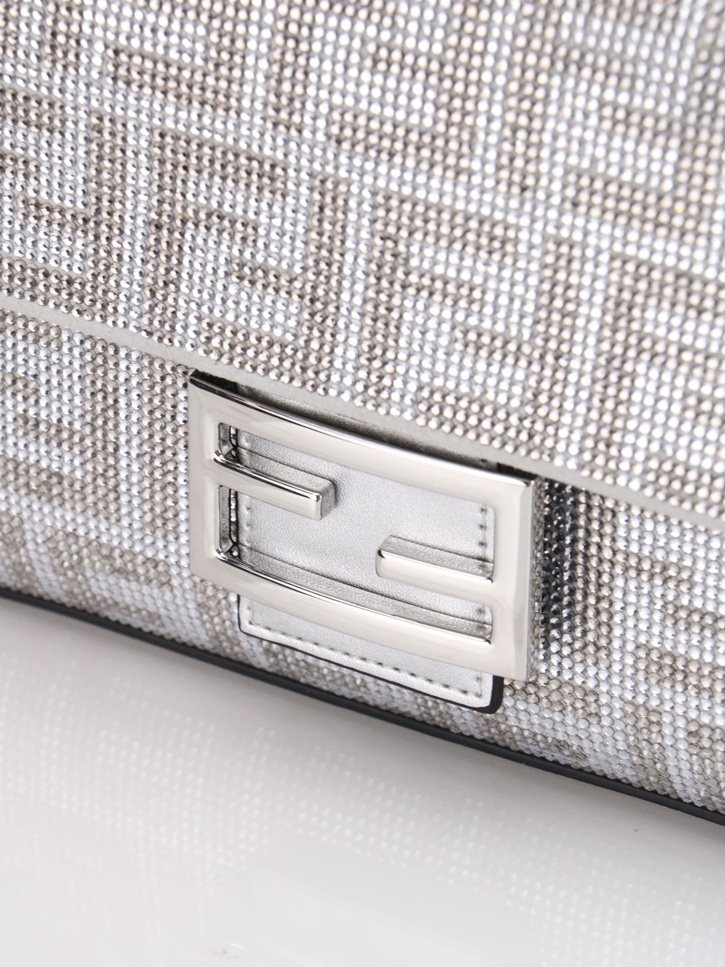 C2879 Model 7731 – Double F💎 diamond crossbody bag — image 5