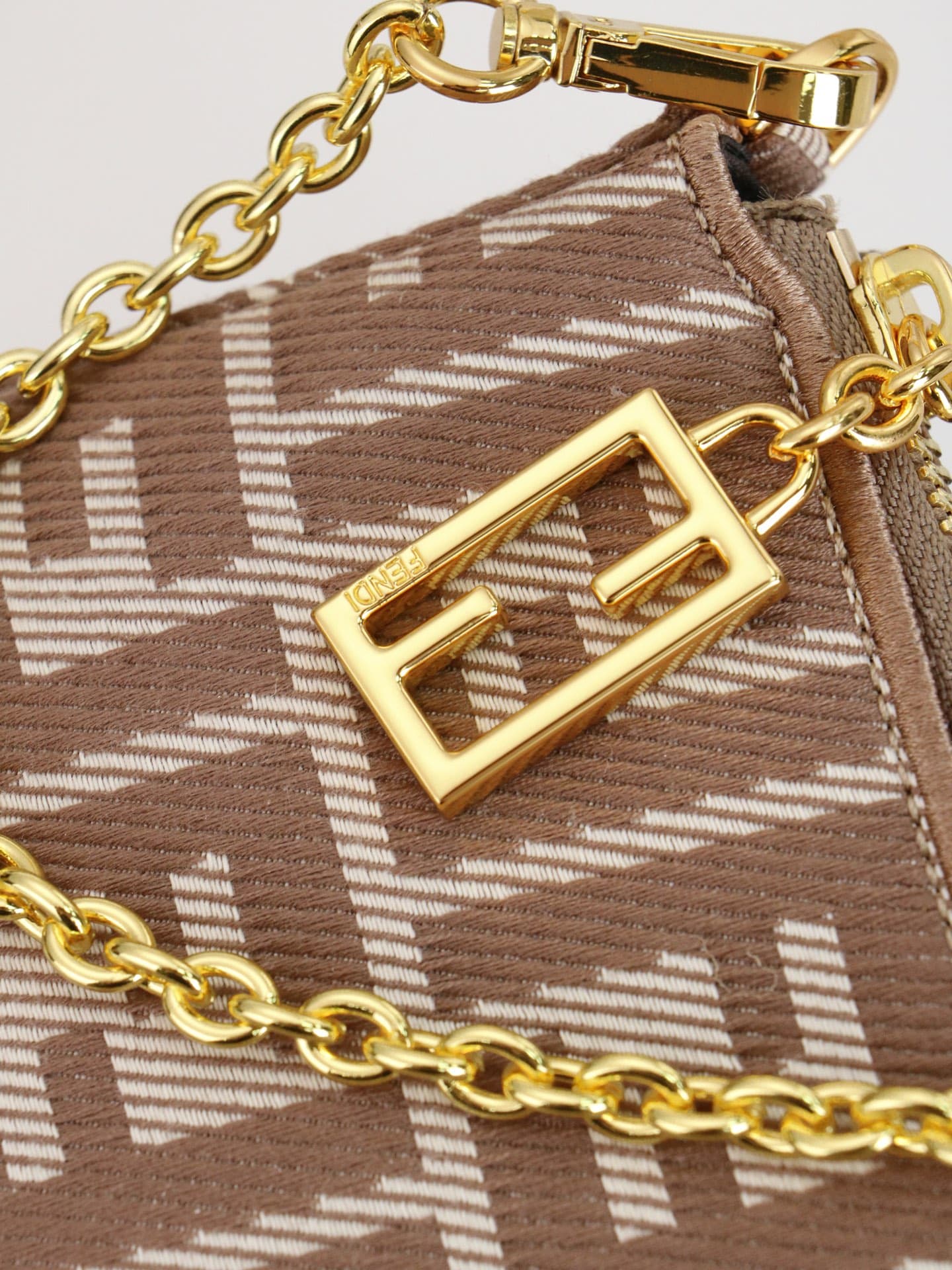 C2861 Model 7717 Baguette handbag. Made of denim print material, with classic double F logos. Features a detachable thin chain and long shoulder strap. Closes with zippers; the zipper pulls have the distinctive FF pattern. It’s small and delicate, perfect — image 6