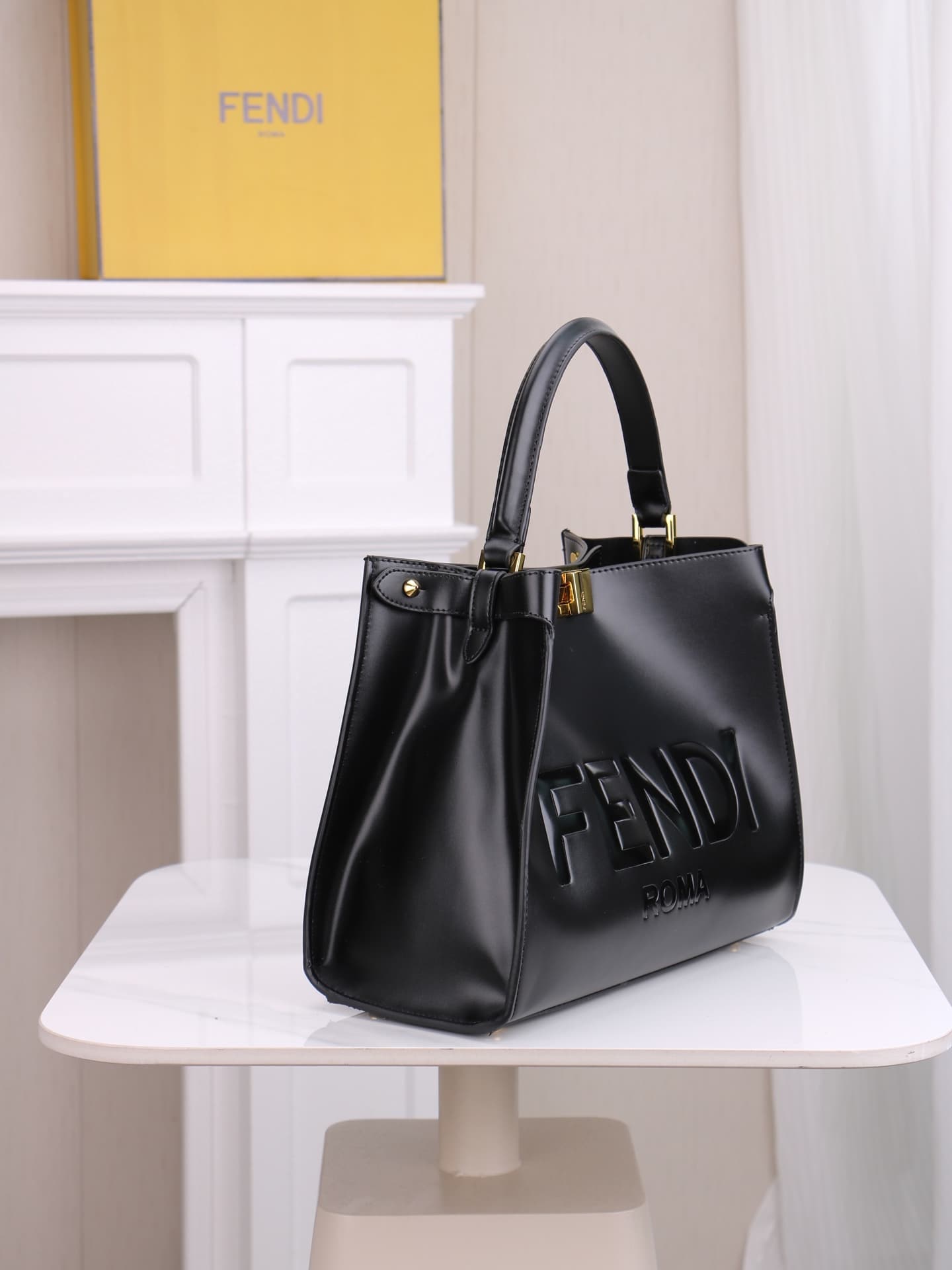 C2844 Return item 【FENDI x-lite】 — image 2
