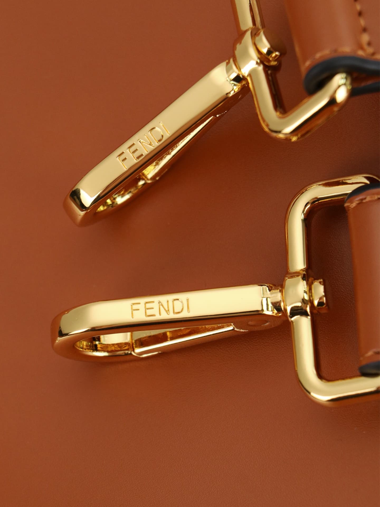 C2845 Return item 【FENDI x-lite】 — image 6
