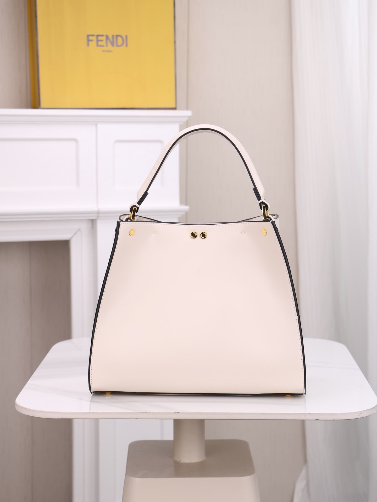 C2846 Return item 【FENDI x-lite】 — image 3