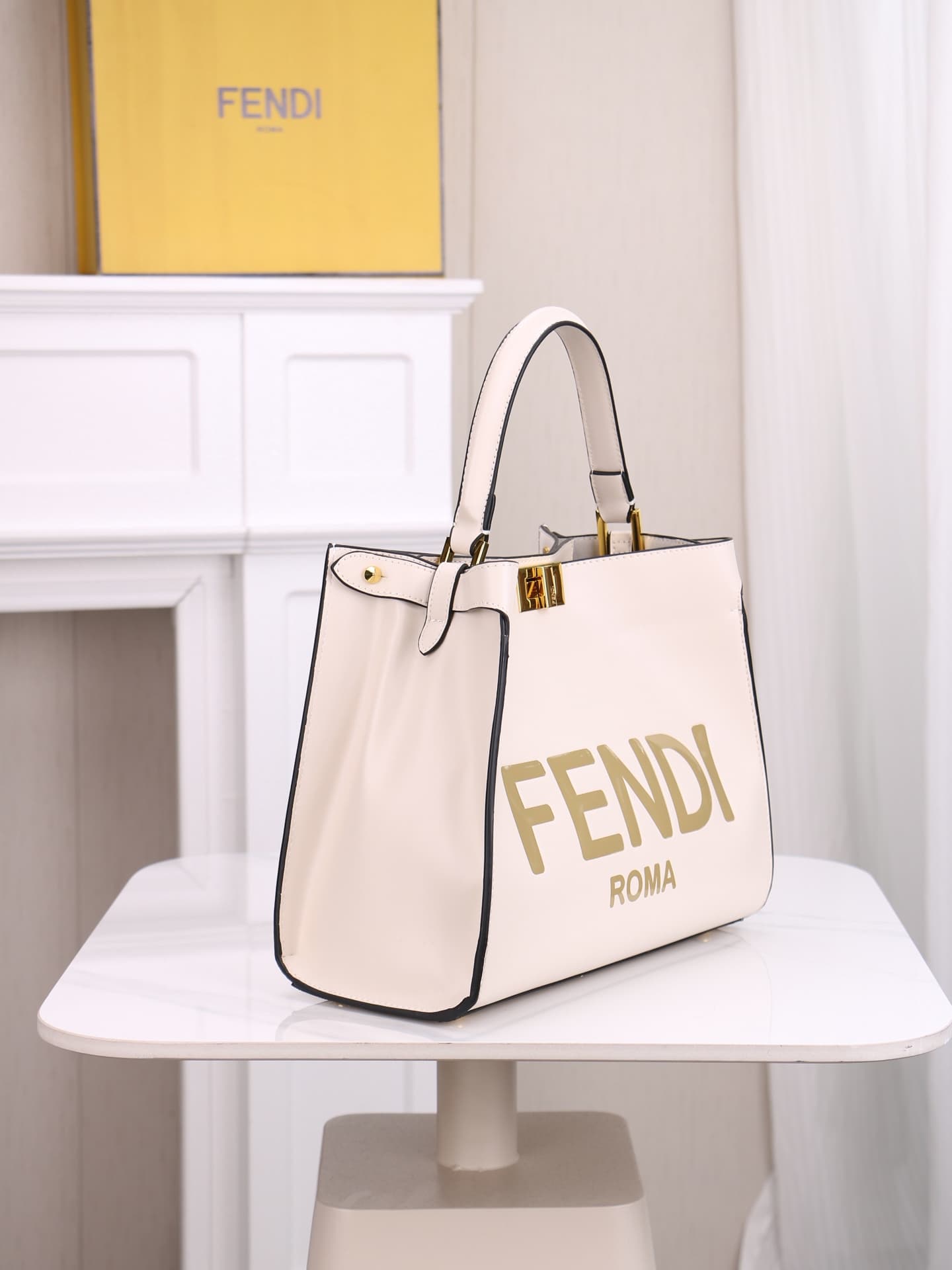 C2846 Return item 【FENDI x-lite】 — image 2