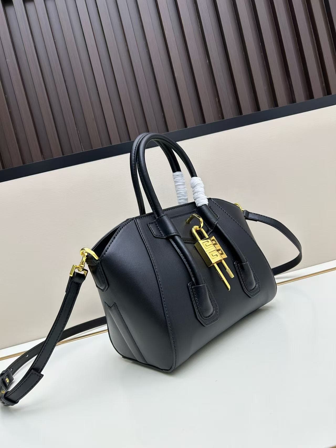 C3209 French brand G! New model handbag – the classic GIVENCHY — image 2