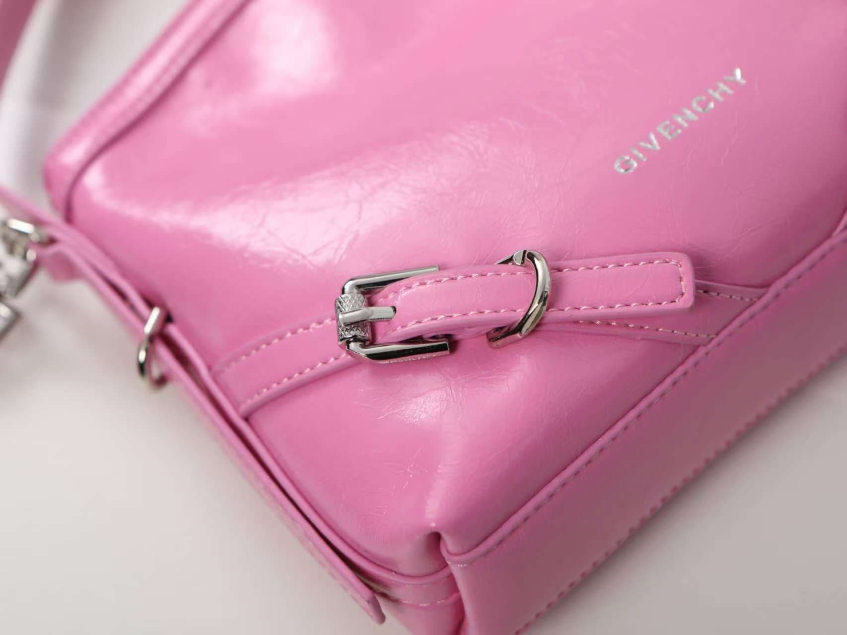 C3161 New 200 model. Givenchy/Voyou nano summer collection – cute design, detachable shoulder strap, metal clasp, leather shoulder bag with斜 carry function, phone bag, mini size. Top-grade leather, dimensions: 19*16, 5*4 (in centimeters). Model number: V0 — image 7