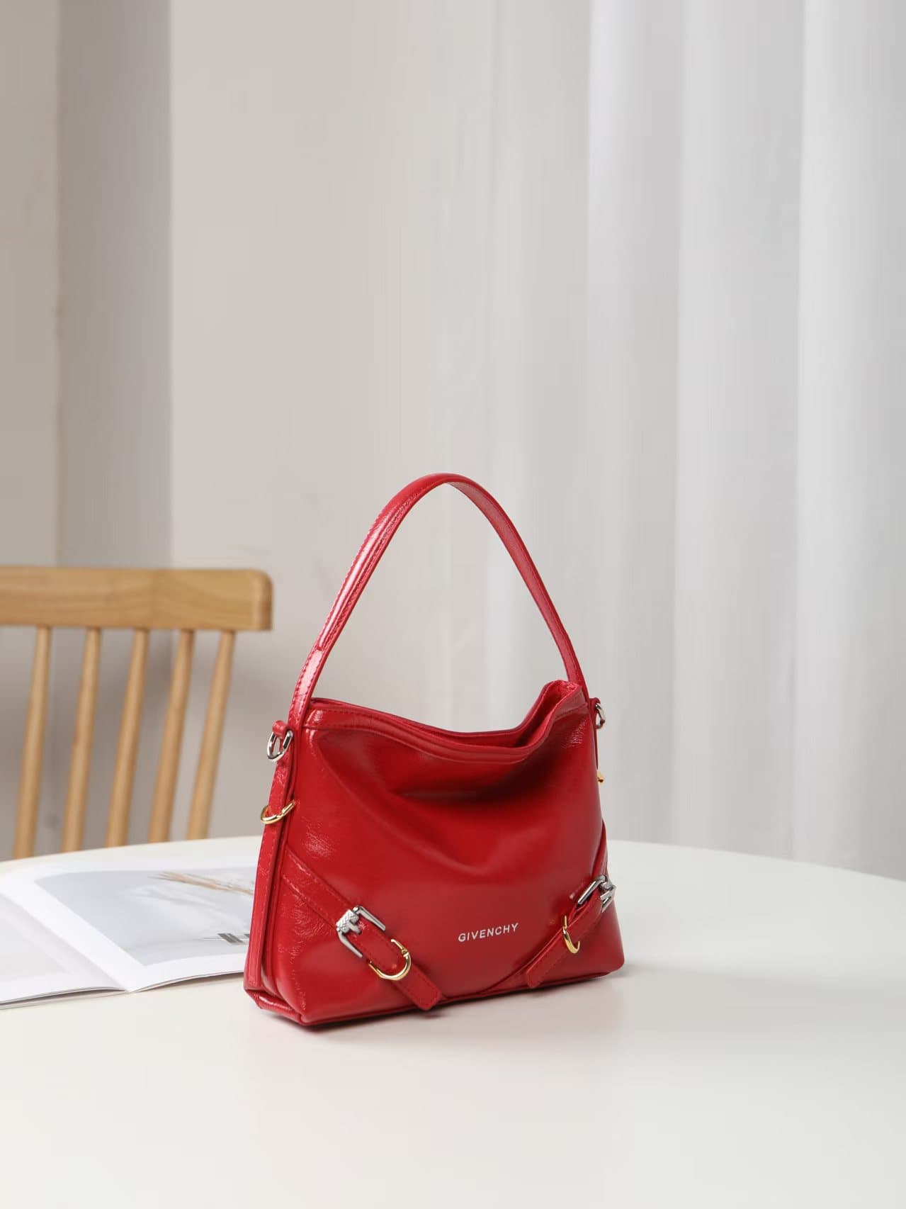 C3160 New 200 model. Givenchy/Voyou nano summer collection – cute design, detachable shoulder strap, metal clasp, leather shoulder bag with crossbody function, phone bag, mini size. Top-grade leather, dimensions: 19*16, 5*4 cm; model number: V0999 — image 6