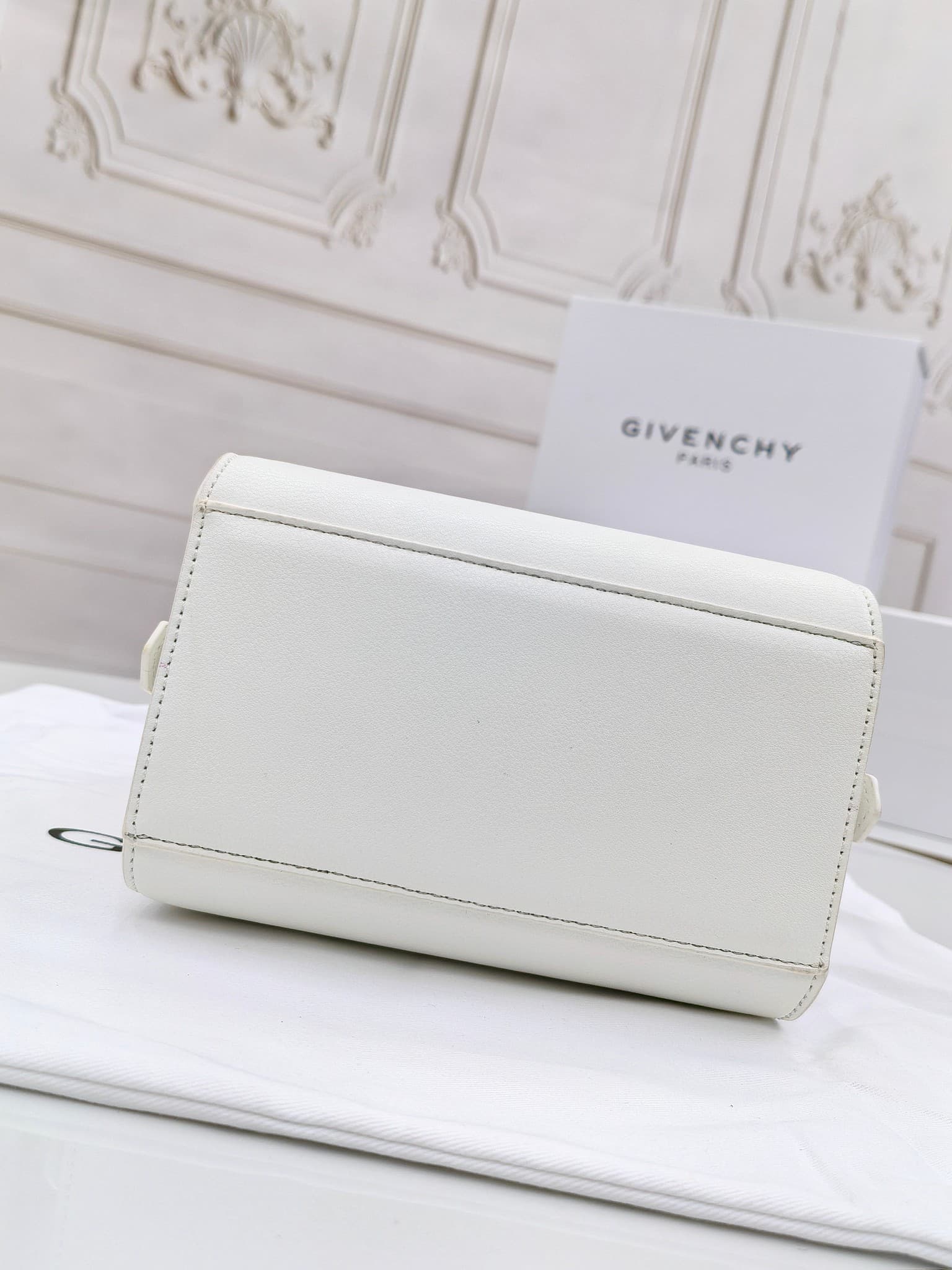 C3174 Small size 😀😀 2024 new model, Gucci, lightly tanned glossy cowhide leather handbag or crossbody bag — image 7