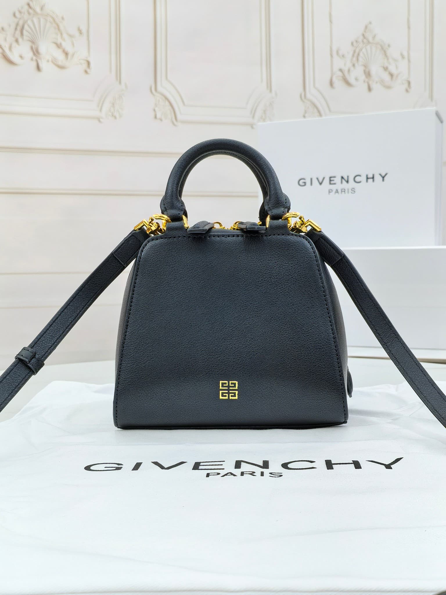 C3172 Small size 😀😀 2024 new model, Gucci, lightly tanned shiny cowhide leather handbag or crossbody bag — image 3