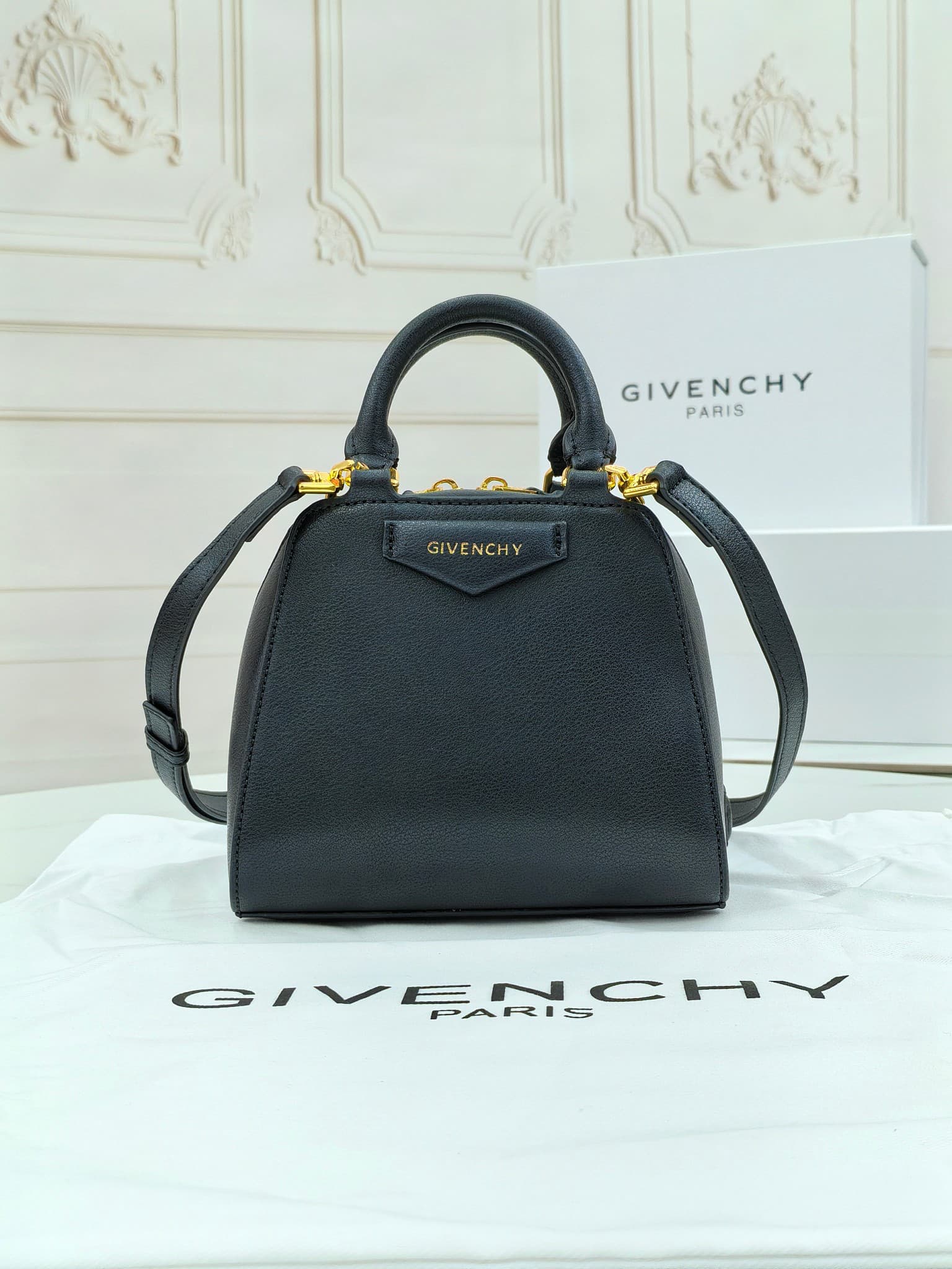 C3172 Small size 😀😀 2024 new model, Gucci, lightly tanned shiny cowhide leather handbag or crossbody bag — image 2