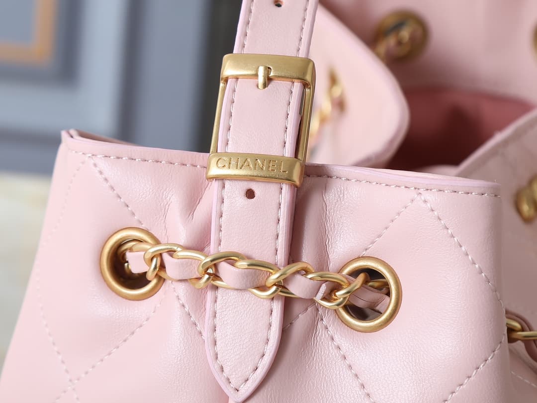 C849 💰 Upgrade from the original AS5634❤️❤️ In stock❤️❤️ 25a Silk bag – a hit product that stands out among the products from the handmade workshop🔥 A masterpiece combining tradition and innovation; inspired by Chanel’s ebony-painted screens. The distinct — image 6