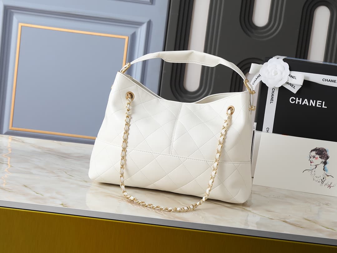C847 💰 Upgrade from the original AS5634❤️❤️ In stock❤️❤️ 25a Leather bag – a popular item that stands out in the handmade bag market🔥 A masterpiece that combines tradition and innovation; inspired by Chanel’s ebony lacquered screens. The distinctive diamo — image 3