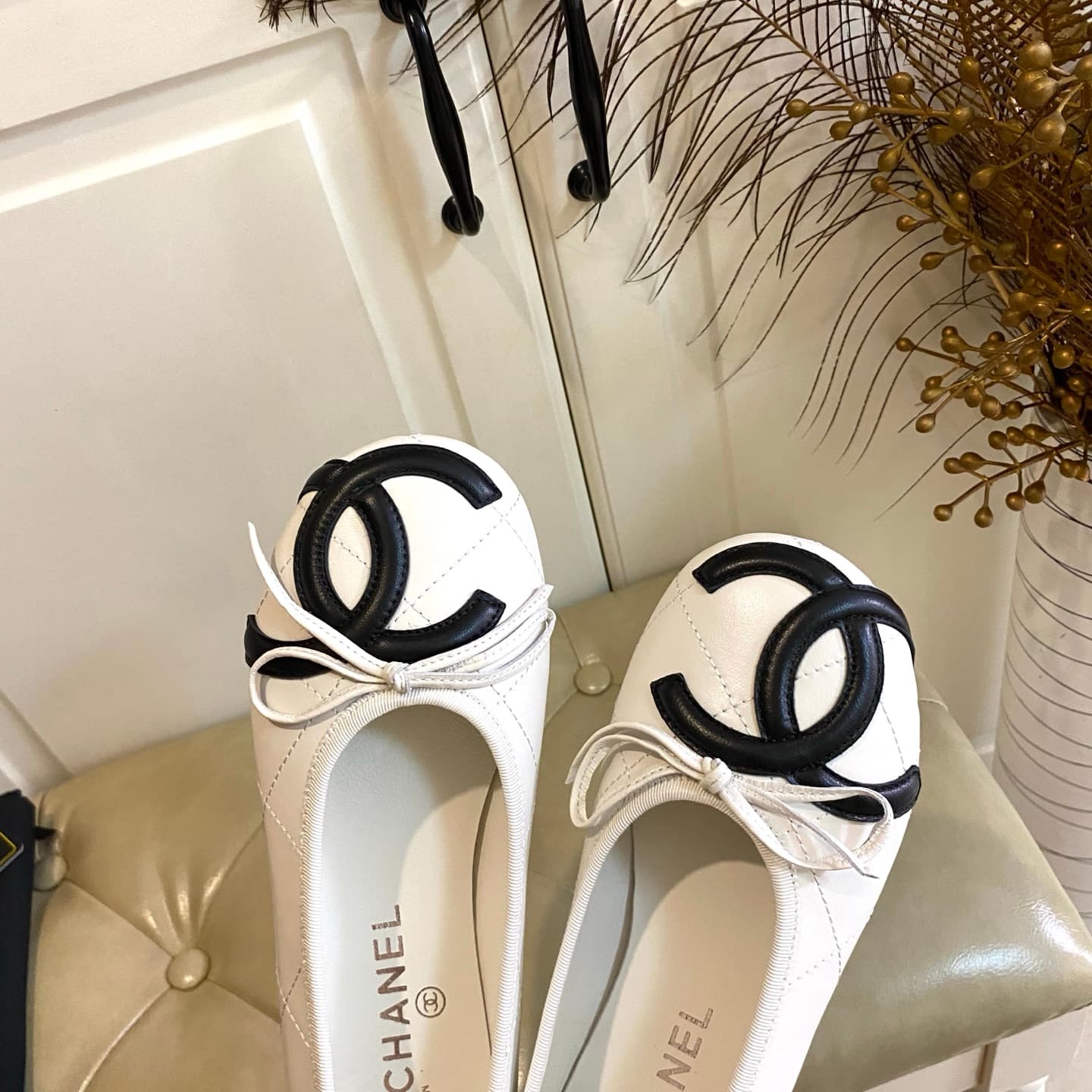 D3998 Factory price. Chanel new model: suede exterior, suede interior, genuine leather sole. 35-40 size — image 7