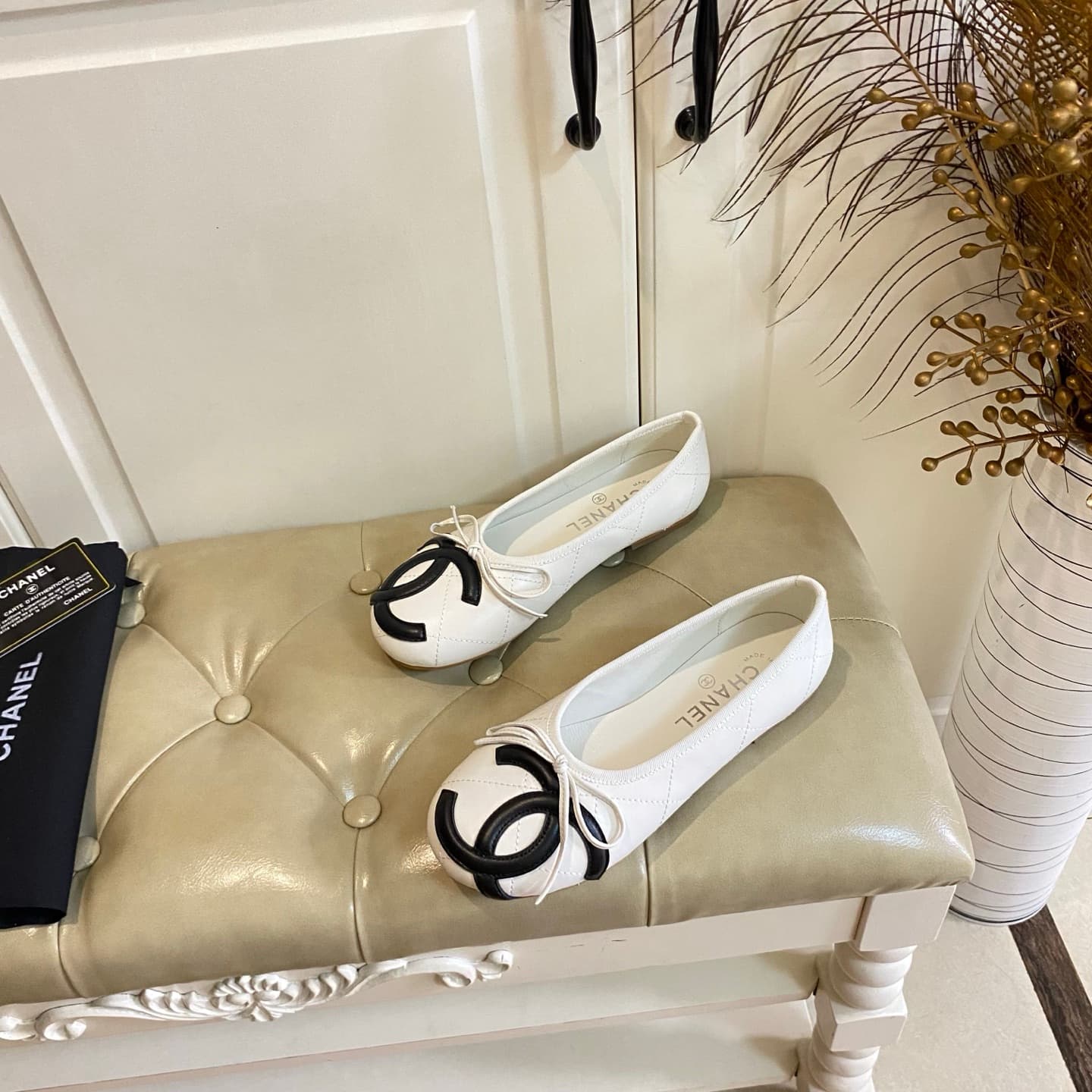 D3998 Factory price. Chanel new model: suede exterior, suede interior, genuine leather sole. 35-40 size — image 3