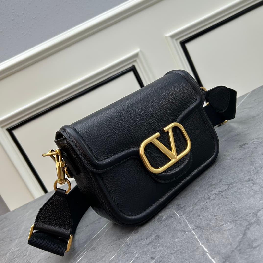 C8210 VALENTINO GARAVANI ALLTIME vintage/retro soft grain calf handbag, featuring metal VLOGO SIGNATURE details. With detachable handles and a leather strap, this bag can be carried on the shoulder, slung over the arm, or held in hands. - Vintage brass ag — image 2