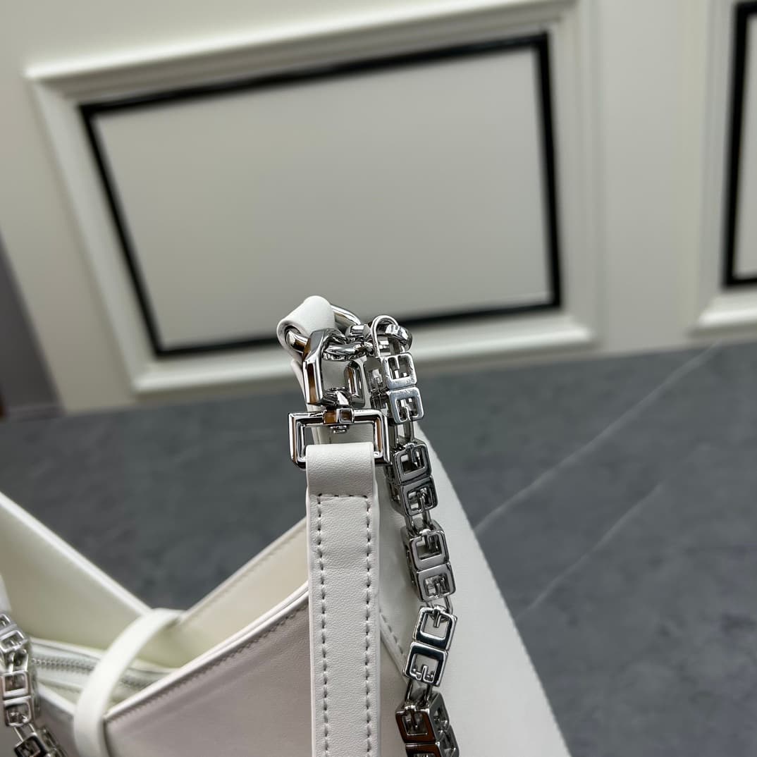 C3163 [New Product] 🇫🇷 GIVENCHY 2023 – Elegant cutouts and charm. Handbag, with a original French box leather material, and metal chains 4G made of brass. ⛓️ — image 6
