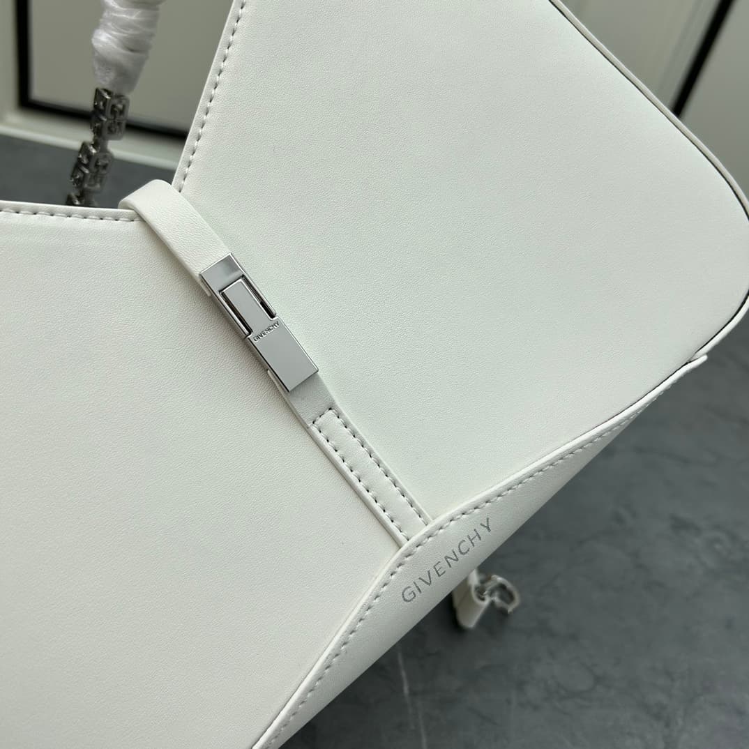 C3163 [New Product] 🇫🇷 GIVENCHY 2023 – Elegant cutouts and charm. Handbag, with a original French box leather material, and metal chains 4G made of brass. ⛓️ — image 4