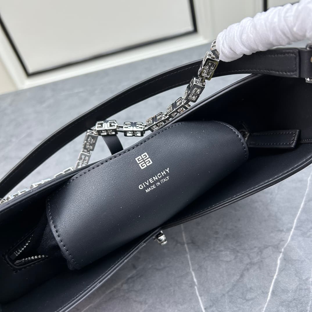 C3164 [New Product] 🇫🇷 GIVENCHY 2023 – Elegant cutouts and charm. Handbag with original French box leather, paired with brass 4G hardware chains ⛓️ — image 8