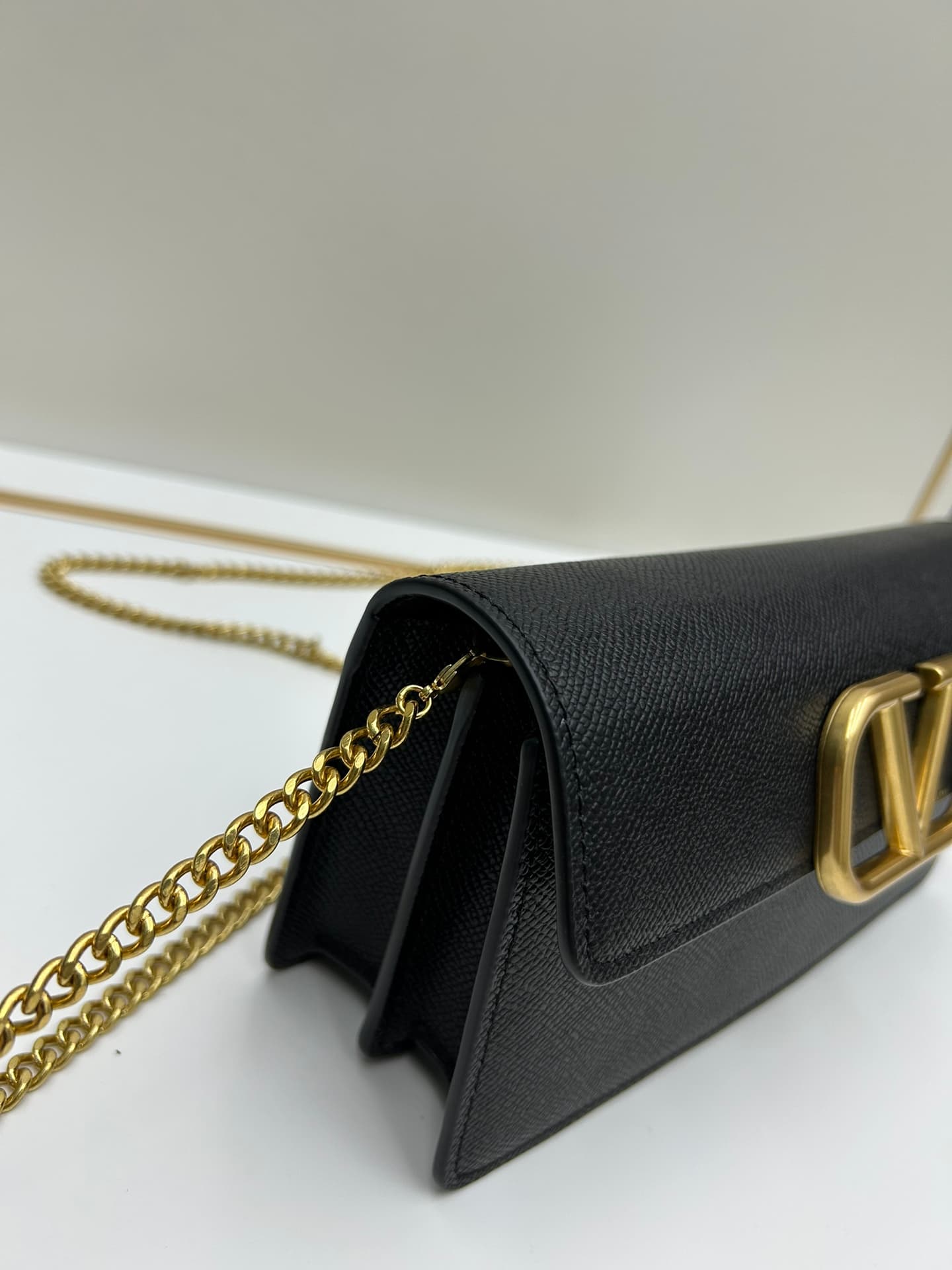 C8305 🆕 New small handbag model — image 6
