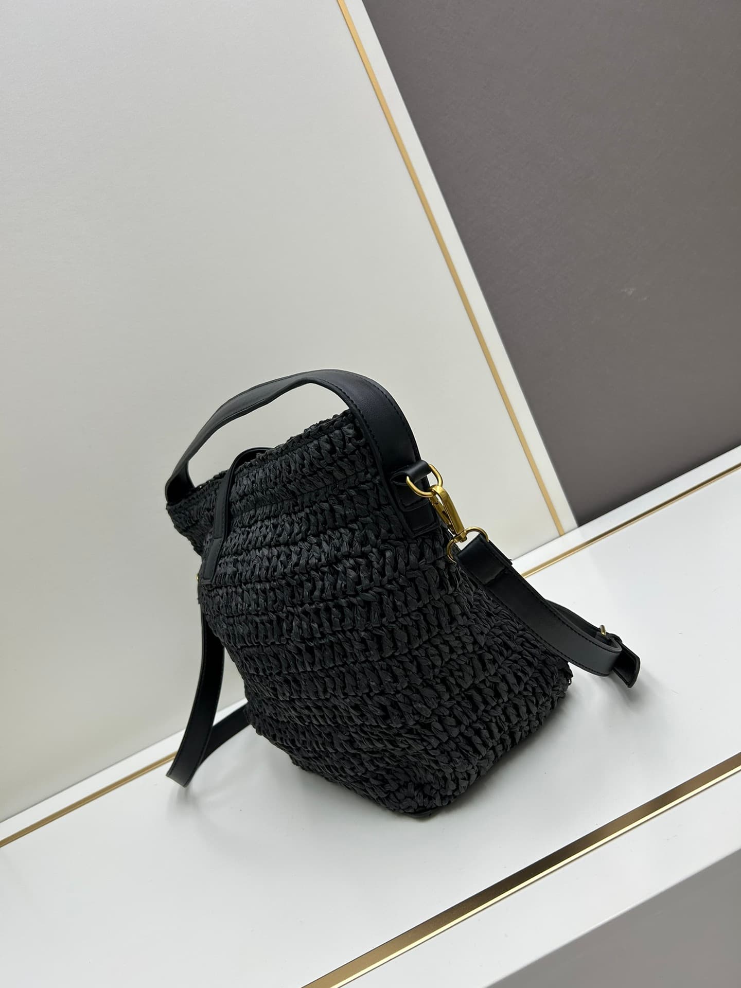C8754 New model 💰 Saint Laurent LE 37 Rafa grass woven handbag |||| Bucket bag, with LE CASSANDRE hook fastenings, made of woven Rafa grass and plant-tanned leather. Adjustable detachable shoulder strap, allowing various ways of wearing. — image 3