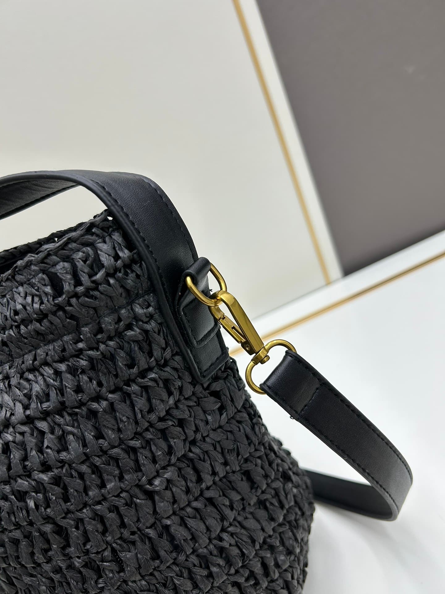 C8754 New model 💰 Saint Laurent LE 37 Rafa grass woven handbag |||| Bucket bag, with LE CASSANDRE hook fastenings, made of woven Rafa grass and plant-tanned leather. Adjustable detachable shoulder strap, allowing various ways of wearing. — image 6