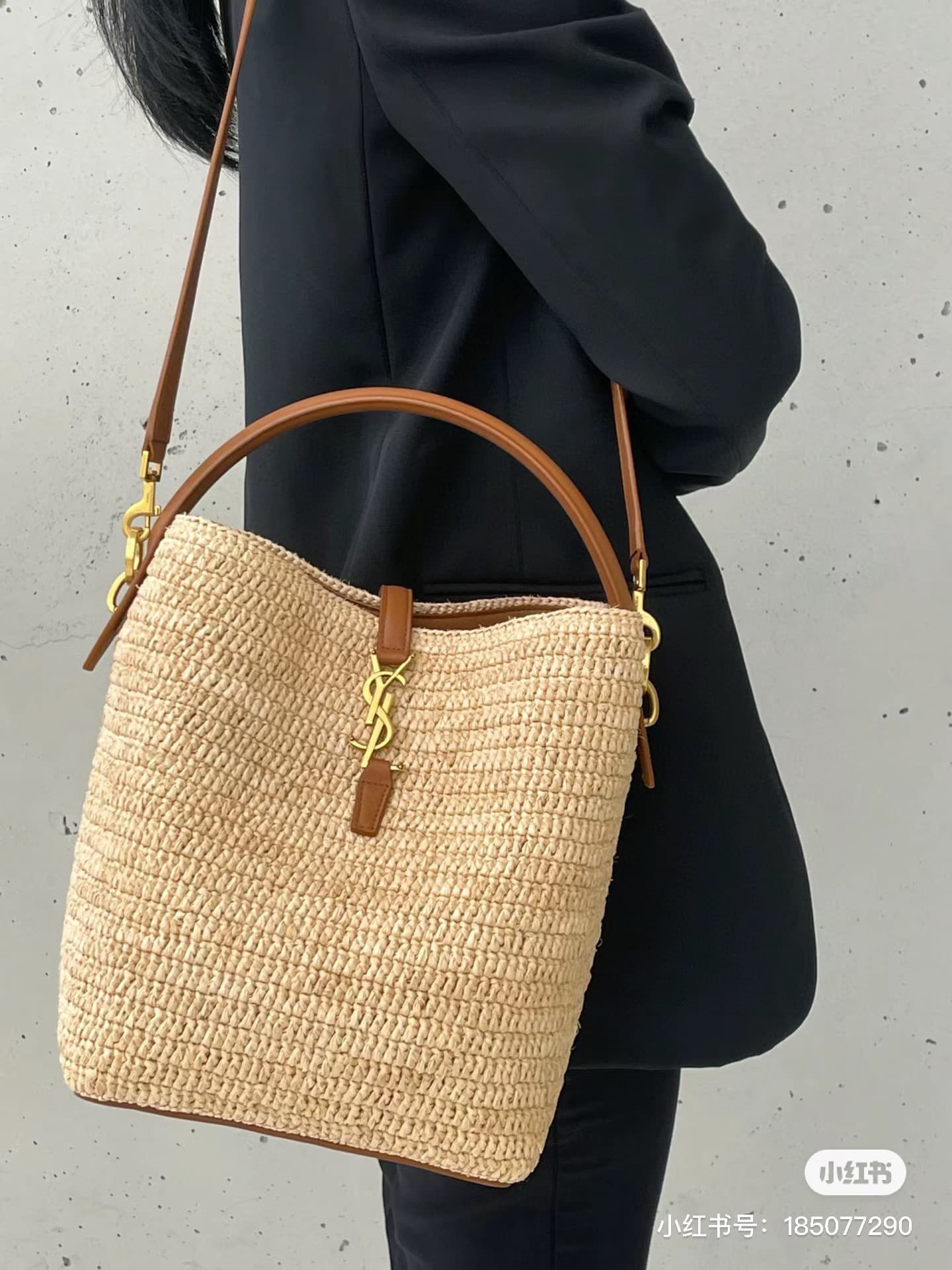 C8752 New model 💰 Saint Laurent LE 37 Raphia rope bag|||Bucket-shaped bag, with a hook closure on LE CASSANDRE. Made from Raphia rope and plant-tanned leather. Adjustable detachable shoulder strap, allowing various ways of wearing. — image 5
