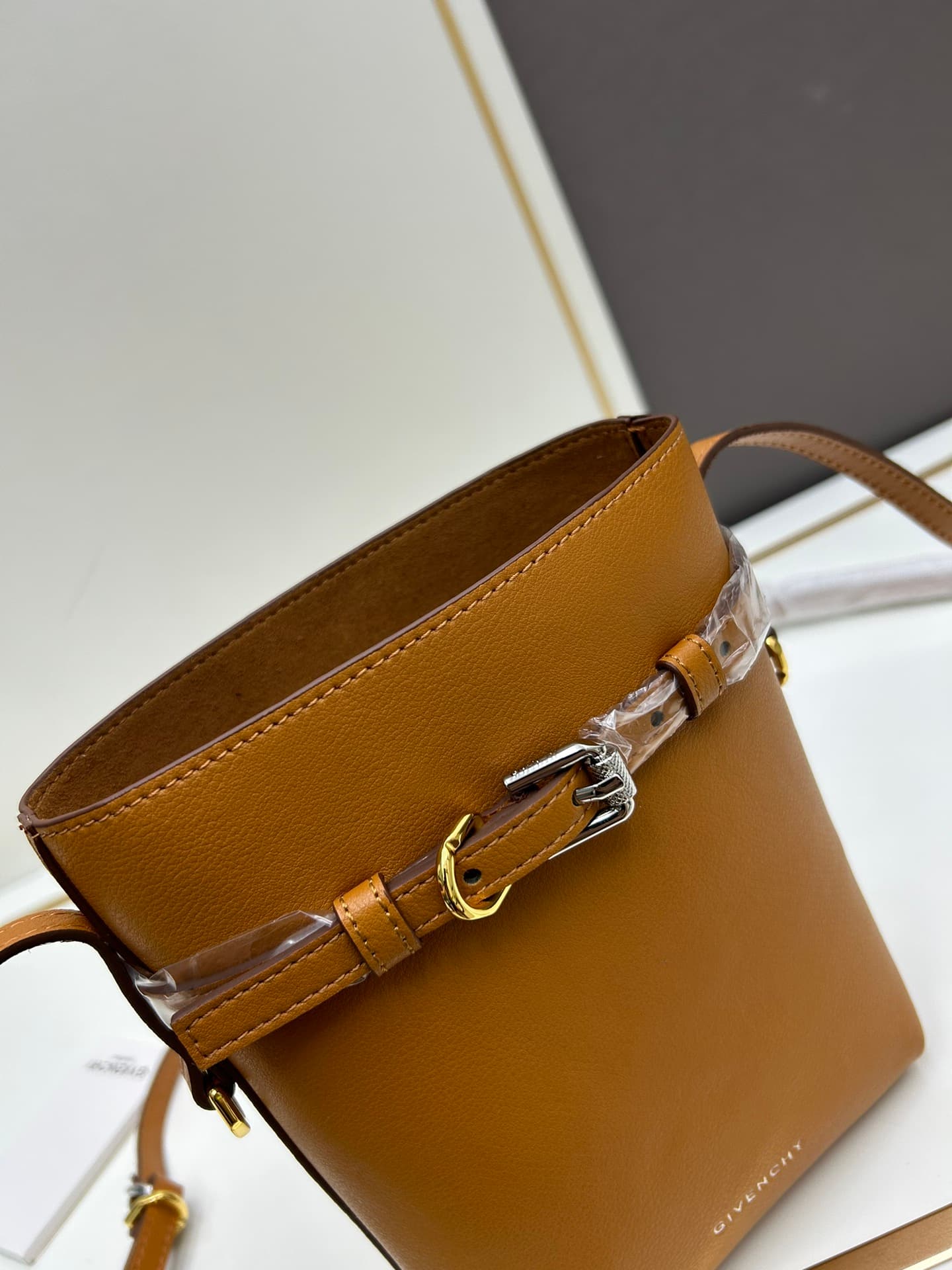 C3176 Jilbab 2024 New Model Phone Bag, Fufu Bag – Lightly tanned cowhide phone bag — image 4