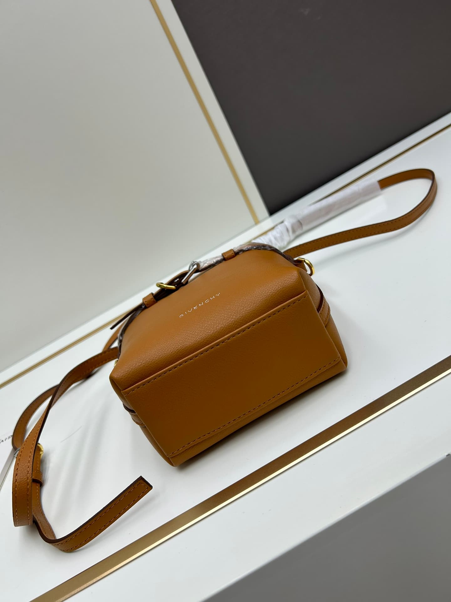 C3176 Jilbab 2024 New Model Phone Bag, Fufu Bag – Lightly tanned cowhide phone bag — image 5