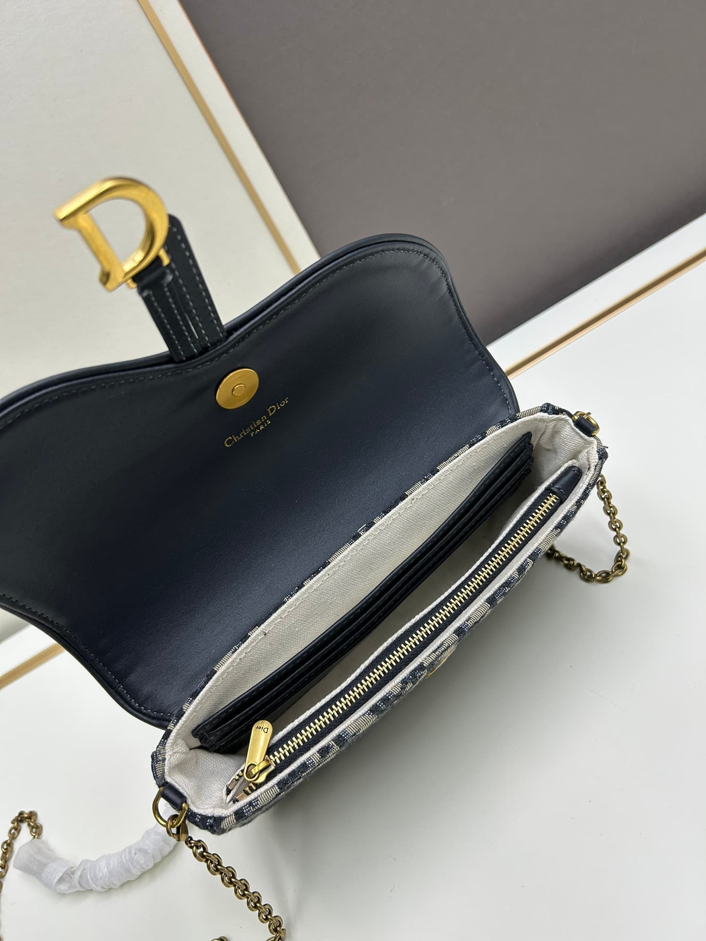 C1873 Boxes 💰 Dior saddle bag, shoulder chain bag ||| The trend of saddle bags is back. In today’s terms, this chain-style saddle bag is the best choice. Otherwise, how can we say that fashion is just a cycle? — image 7