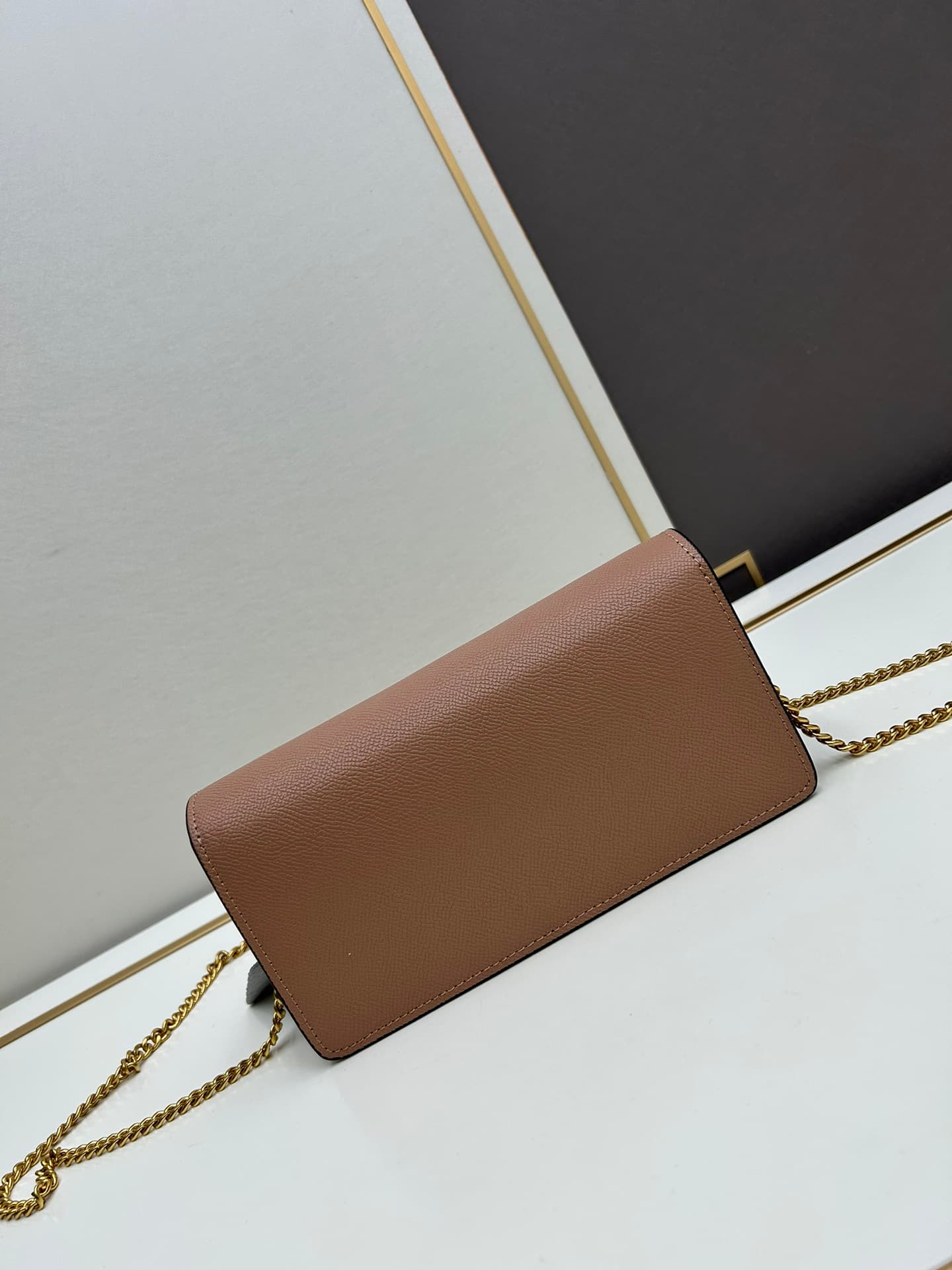 C8304 🆕 New small handbag model — image 3