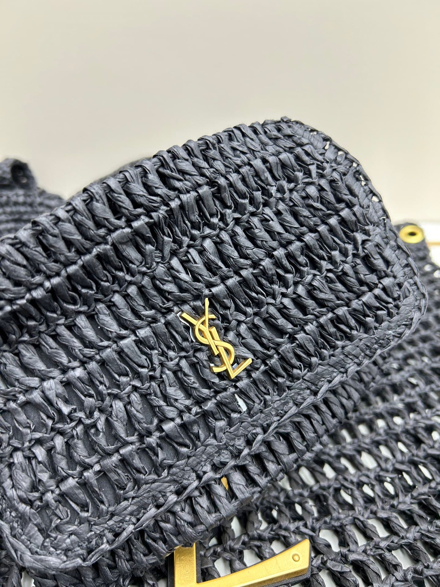 C8762 New large-sized models with small pockets – “YSL｜Rafiki ICARE🏖||| Symbolize beautiful love, resilience, and devotion — image 6