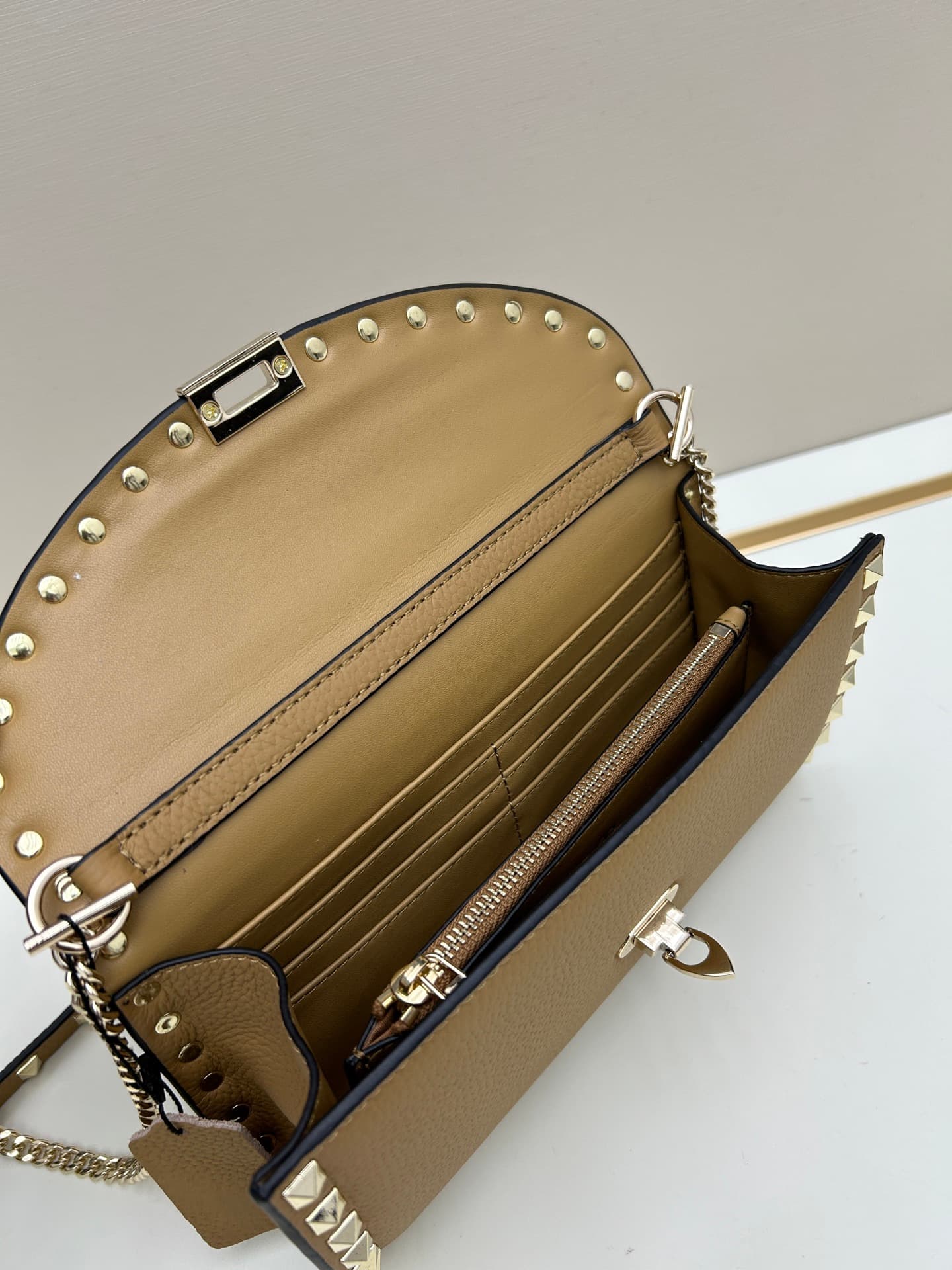 C8295 Garavani Rockstud Mini leather crossbody bag, featuring the iconic hook closure design — image 6