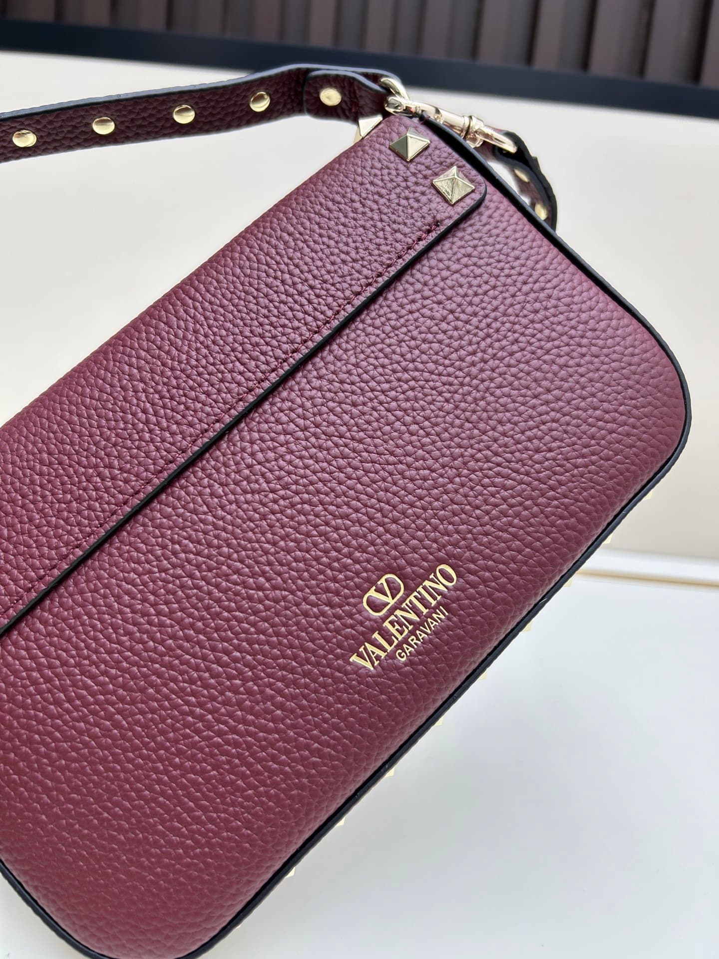 C8288 New model • Detachable shoulder strap — image 4