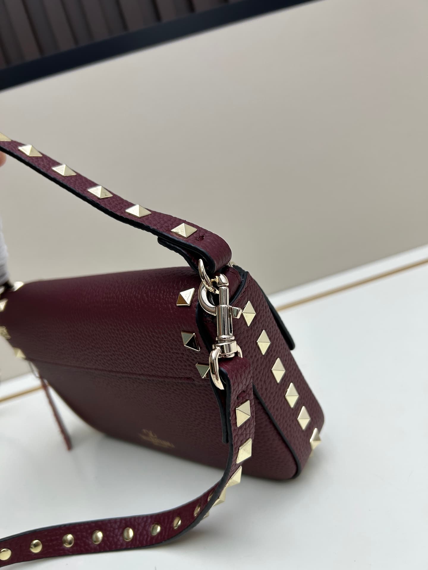 C8288 New model • Detachable shoulder strap — image 3