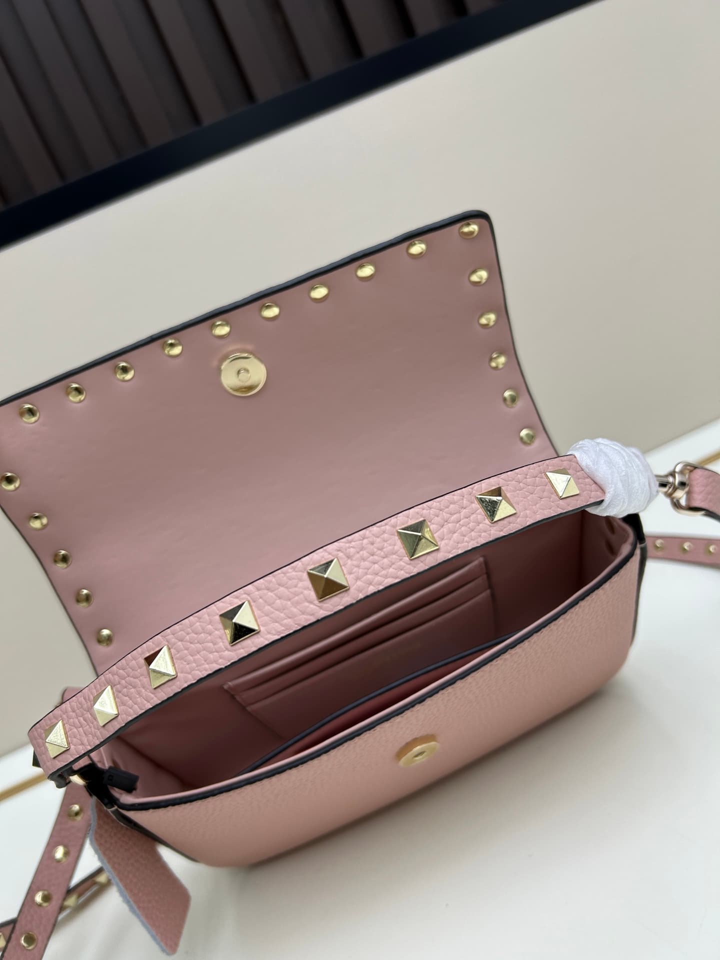 C8287 New model • Detachable shoulder strap — image 7