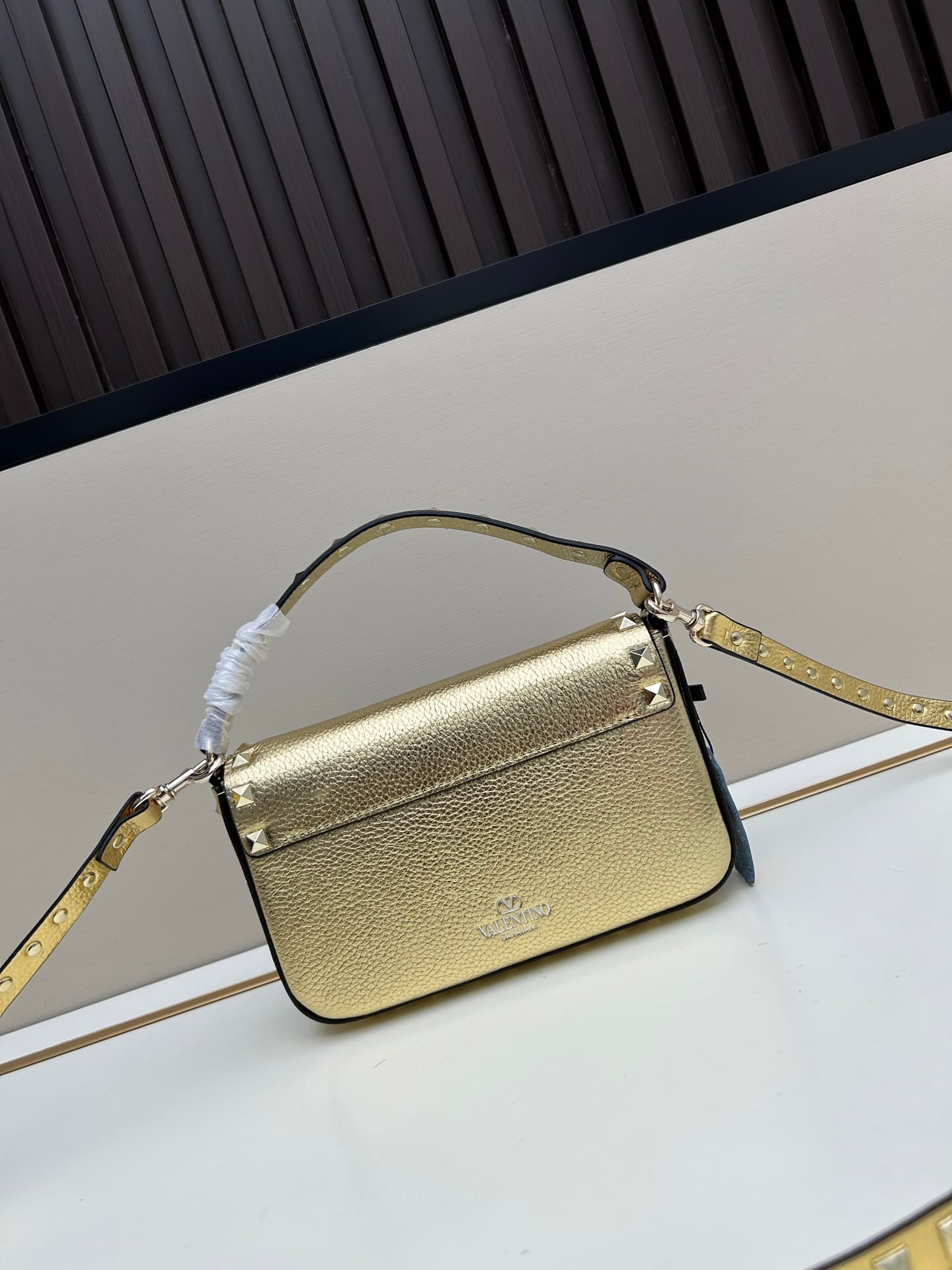 C8286 New model • detachable shoulder strap — image 2