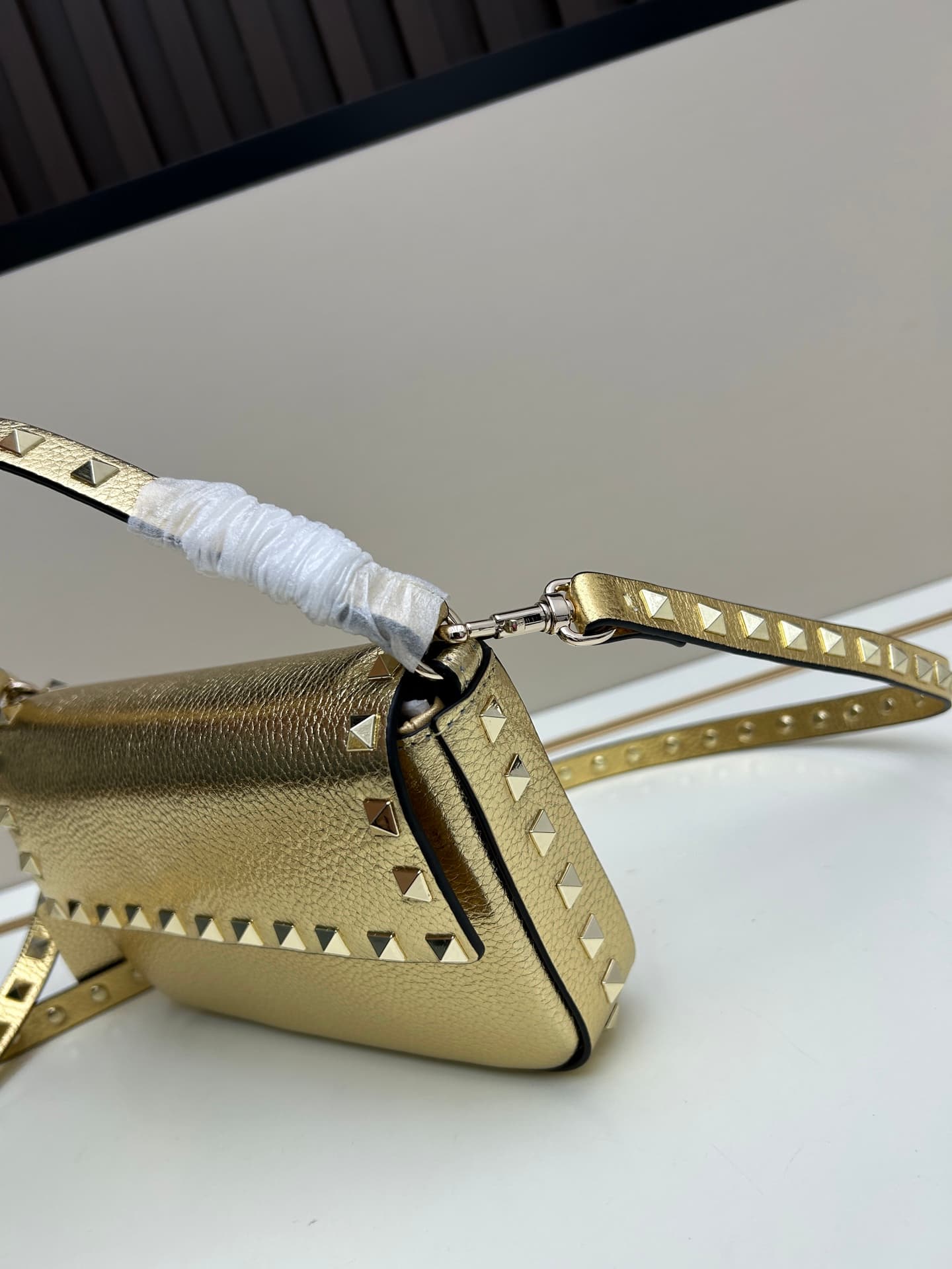 C8286 New model • detachable shoulder strap — image 3