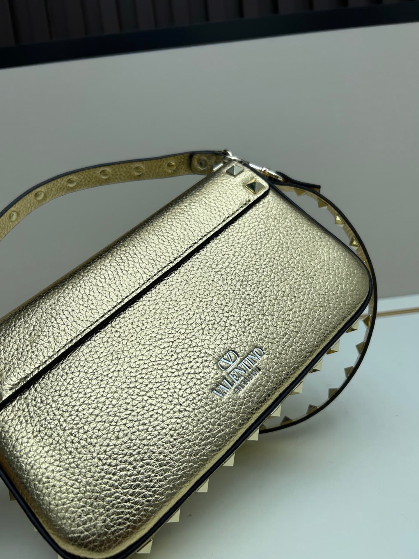 C8286 New model • detachable shoulder strap — image 4
