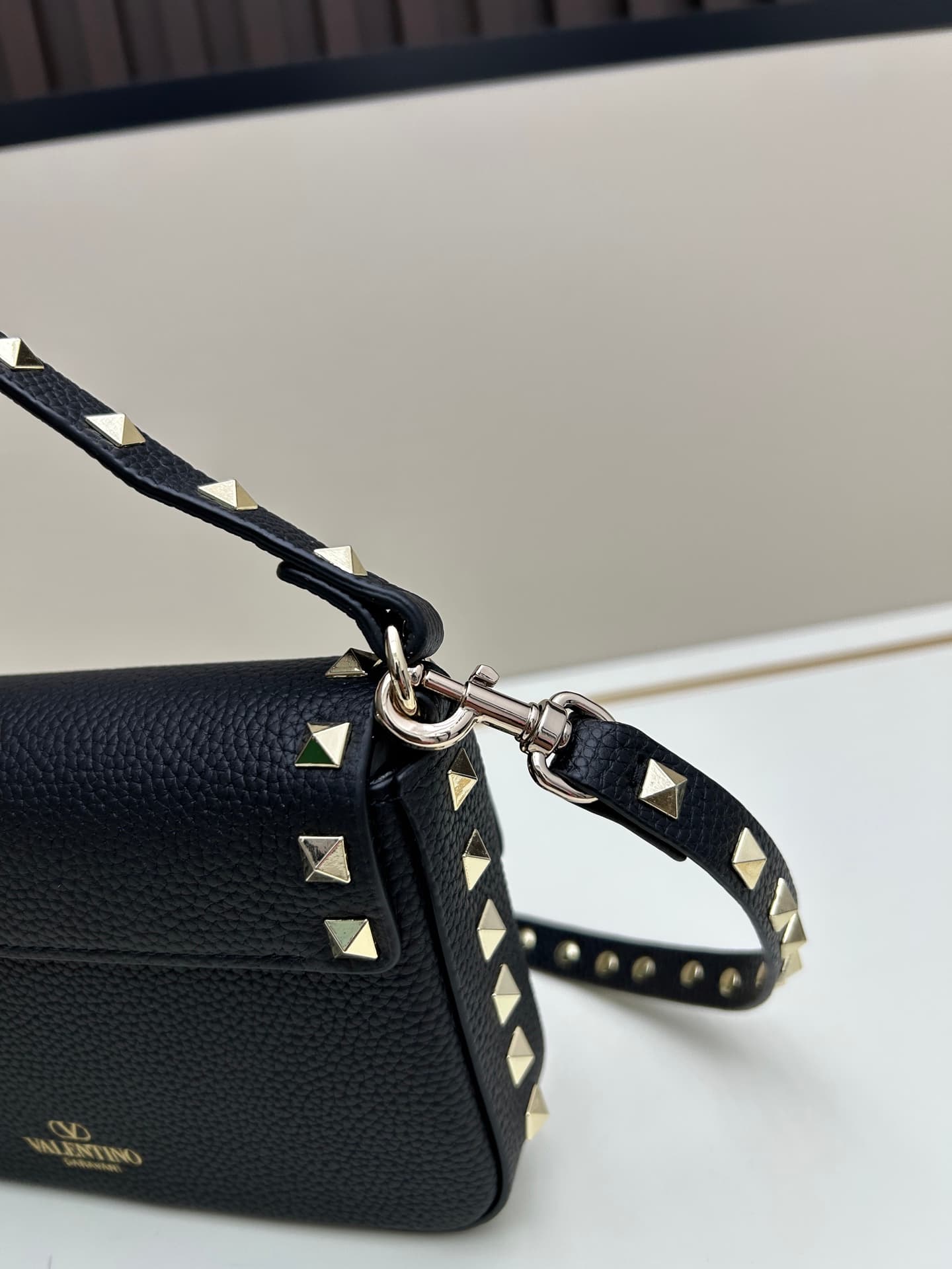 C8285 New model • Detachable shoulder strap — image 5