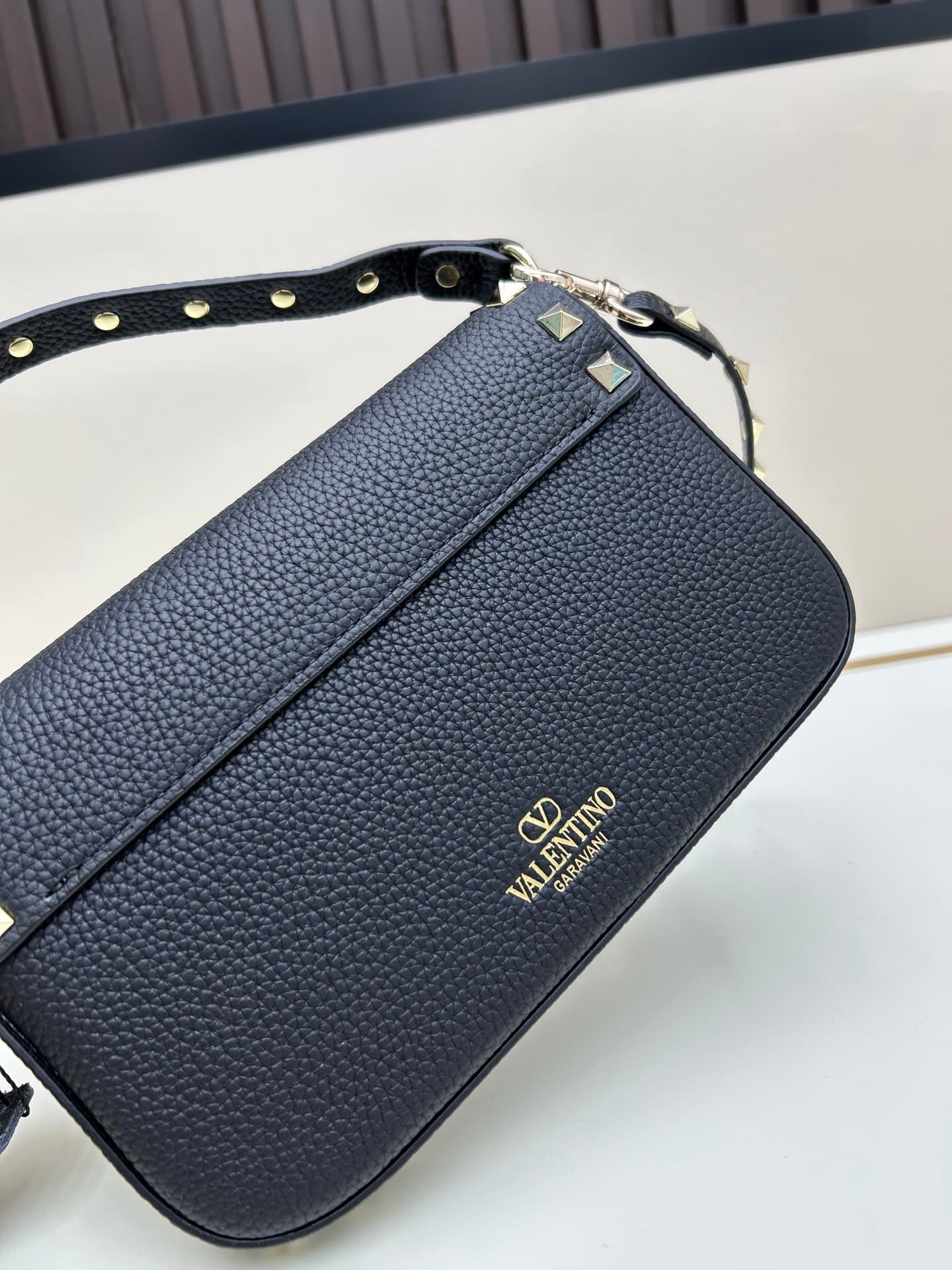C8285 New model • Detachable shoulder strap — image 4