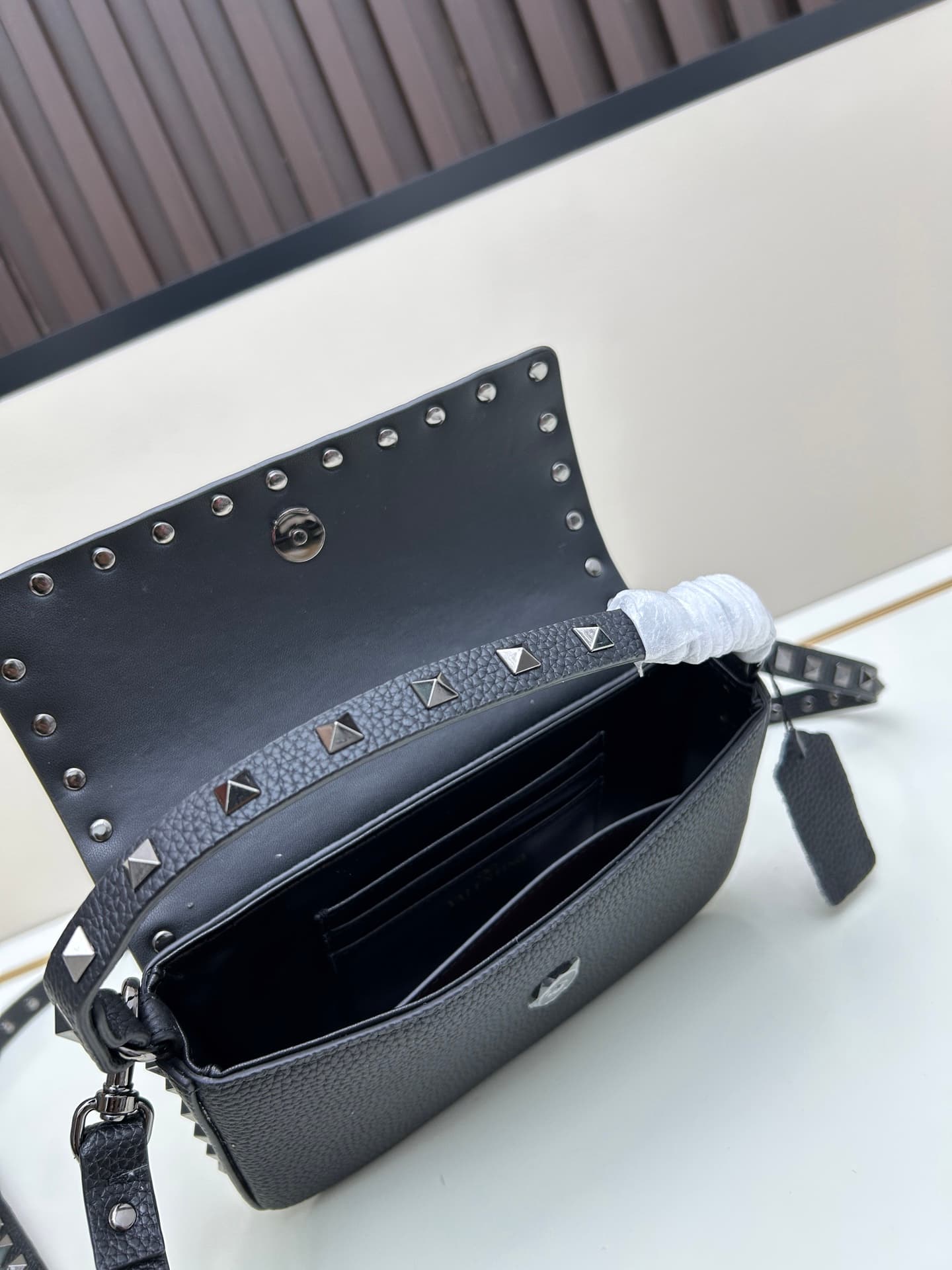 C8284 New model • Detachable shoulder strap — image 8